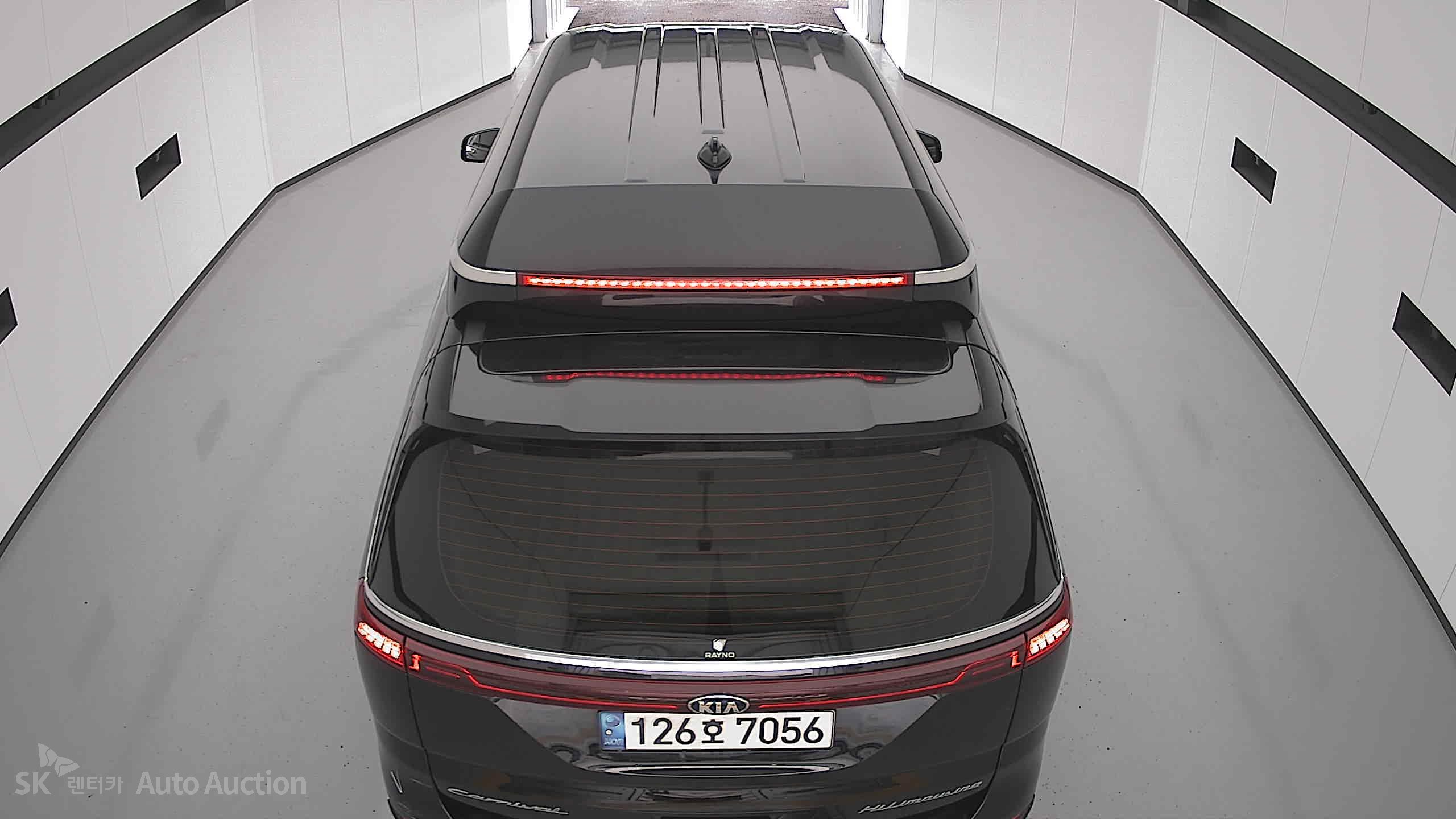 2021 - kia carnival