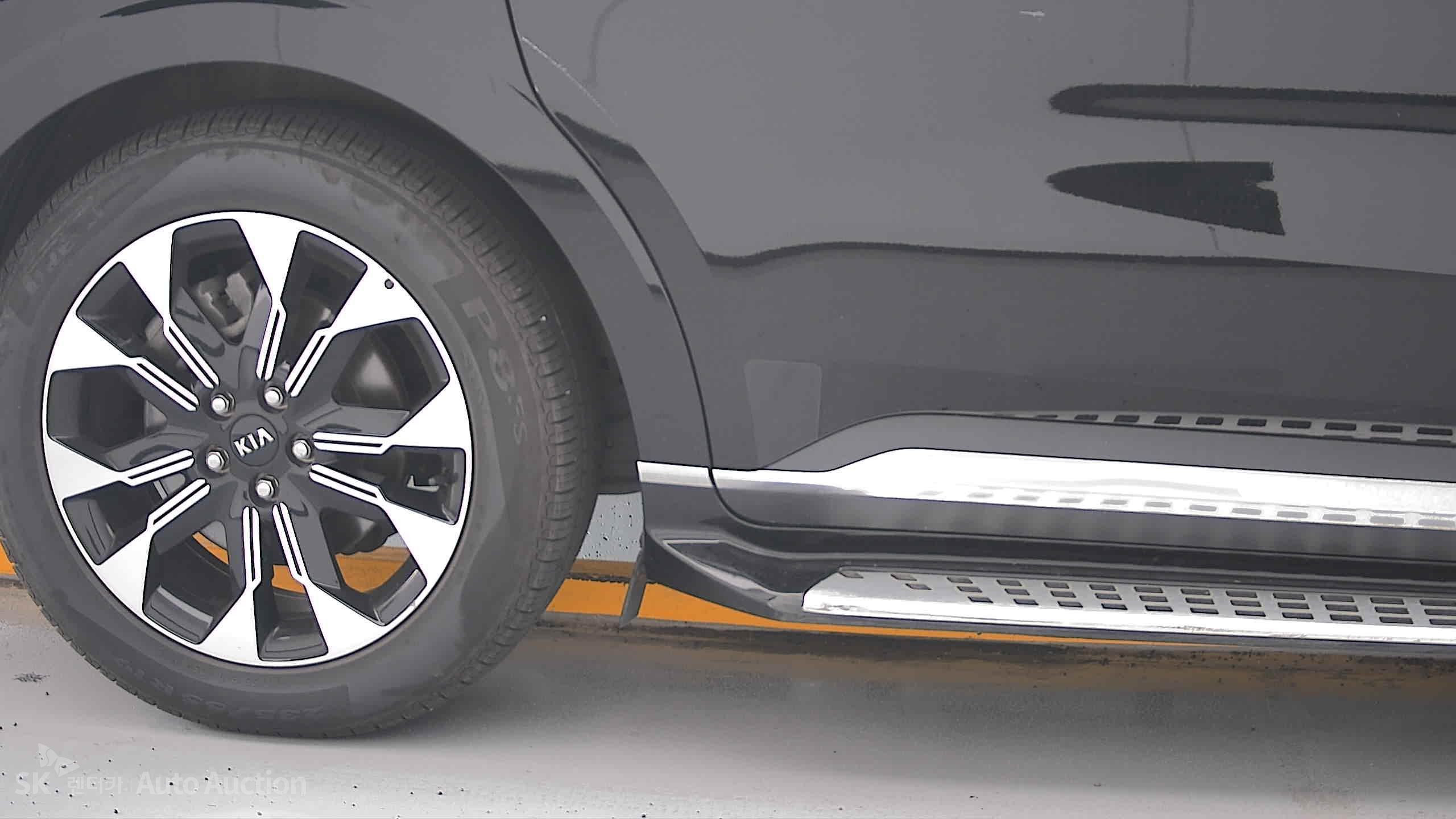 2021 - kia carnival