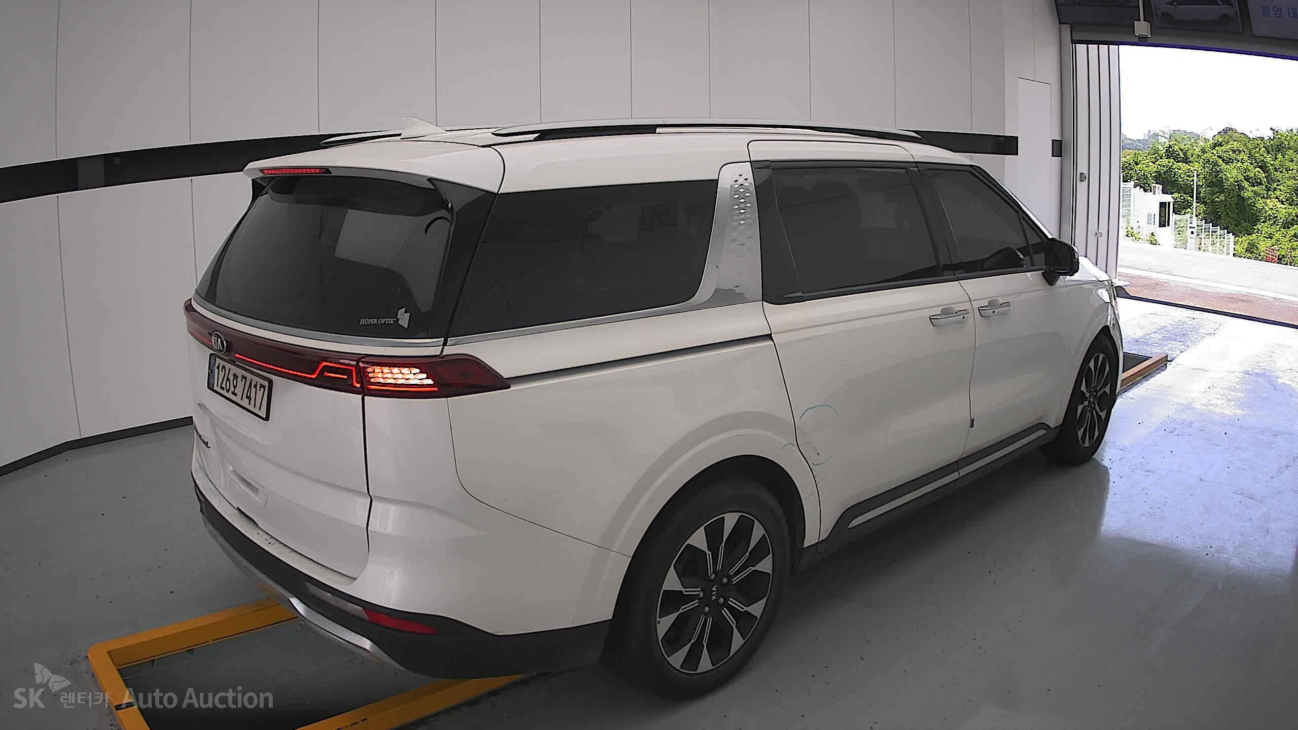 2021 - kia carnival