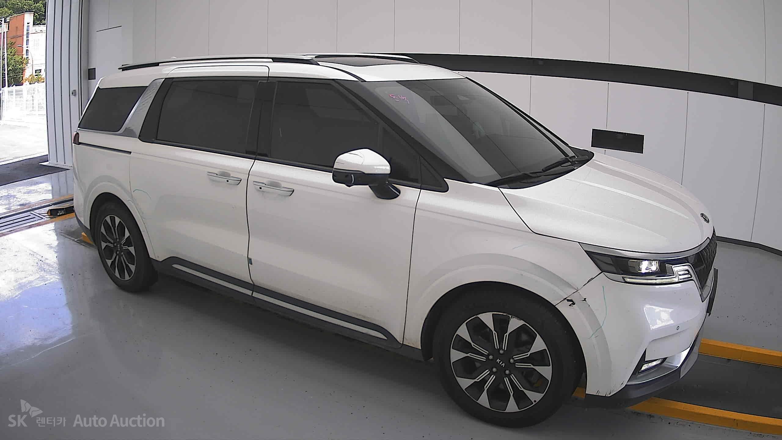 2021 - kia carnival