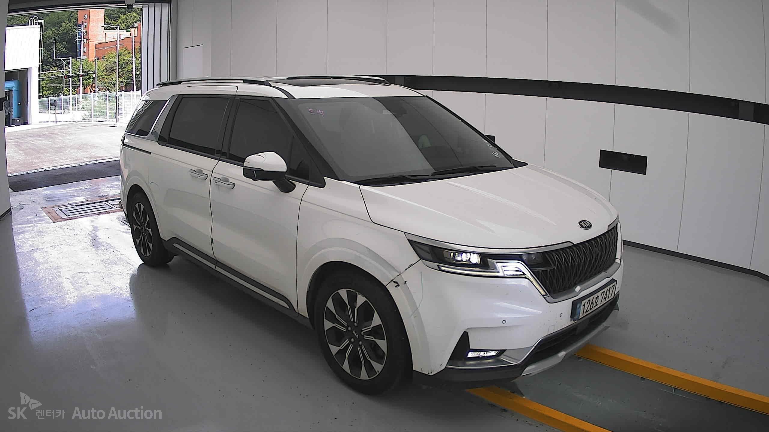 2021 - kia carnival
