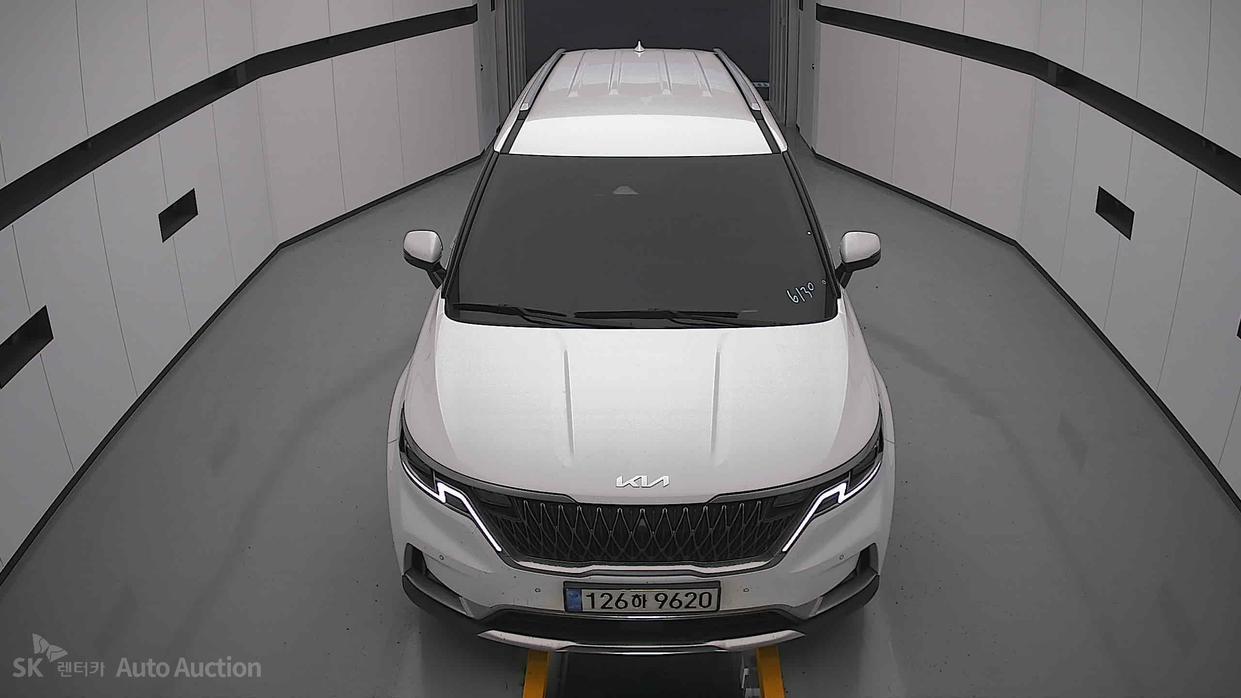 2023 - kia carnival