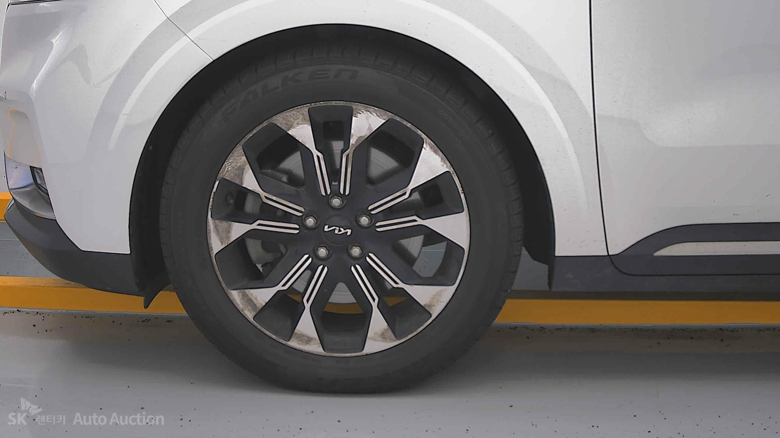2023 - kia carnival