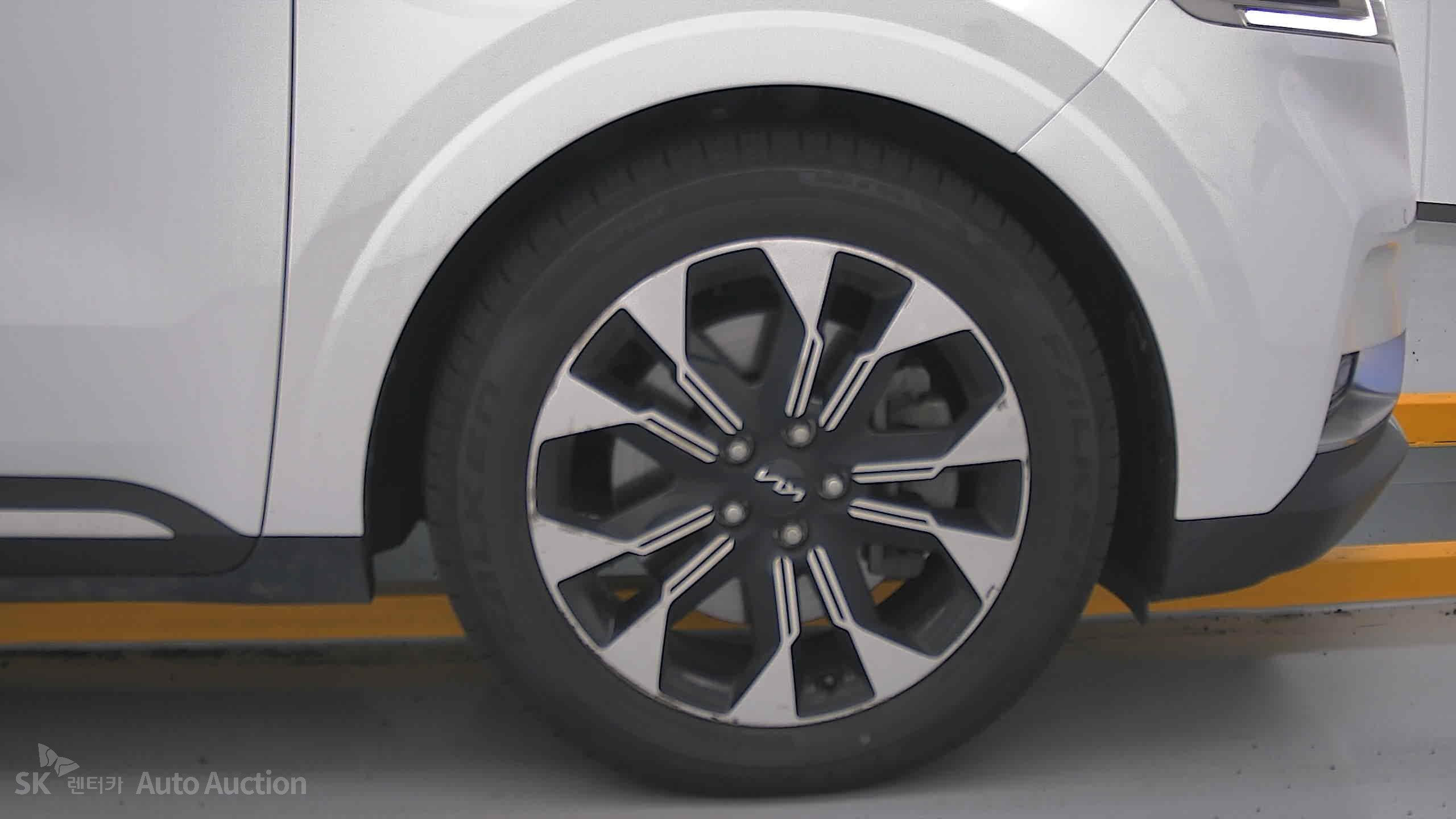 2023 - kia carnival