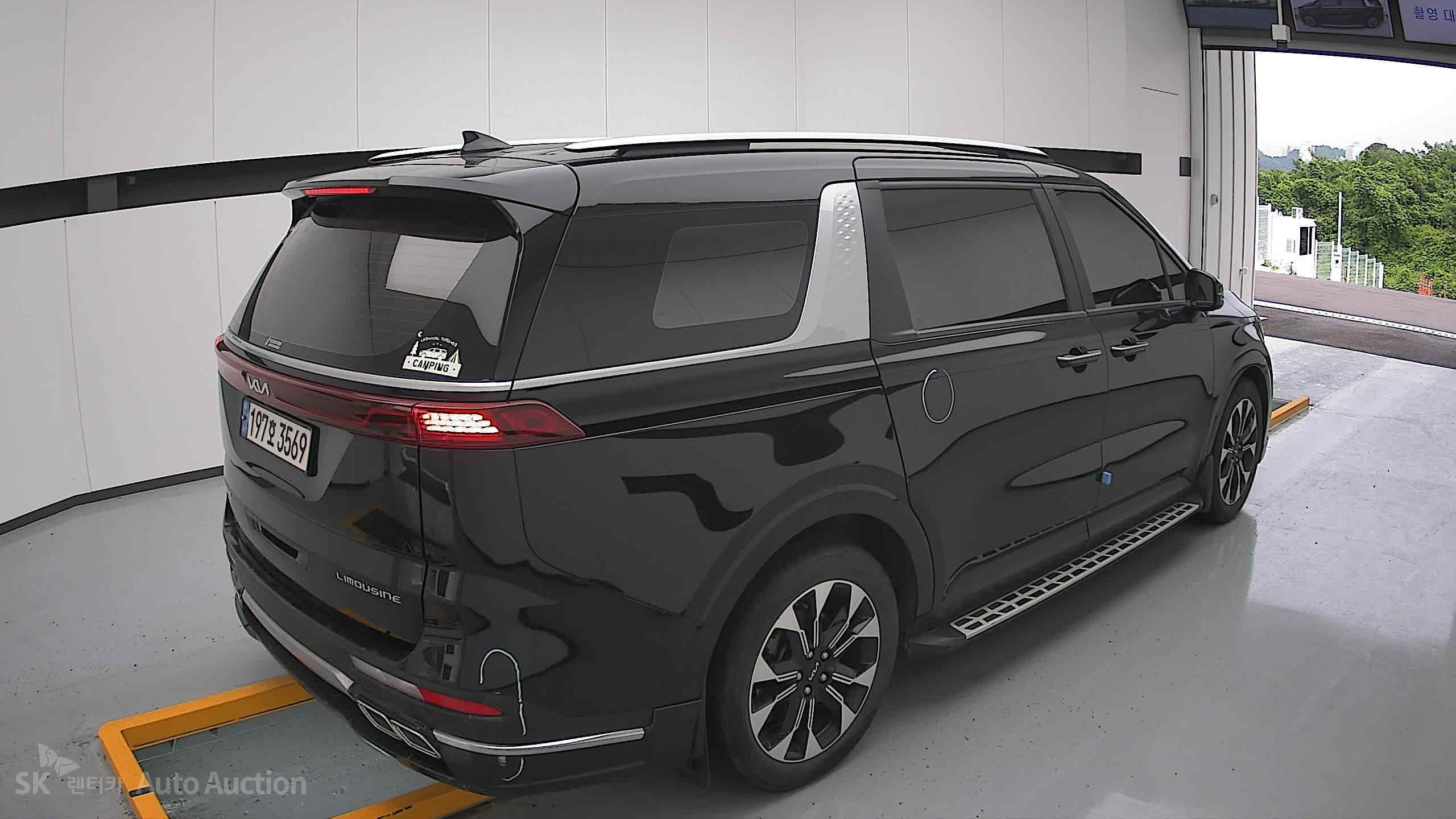 2023 - kia carnival