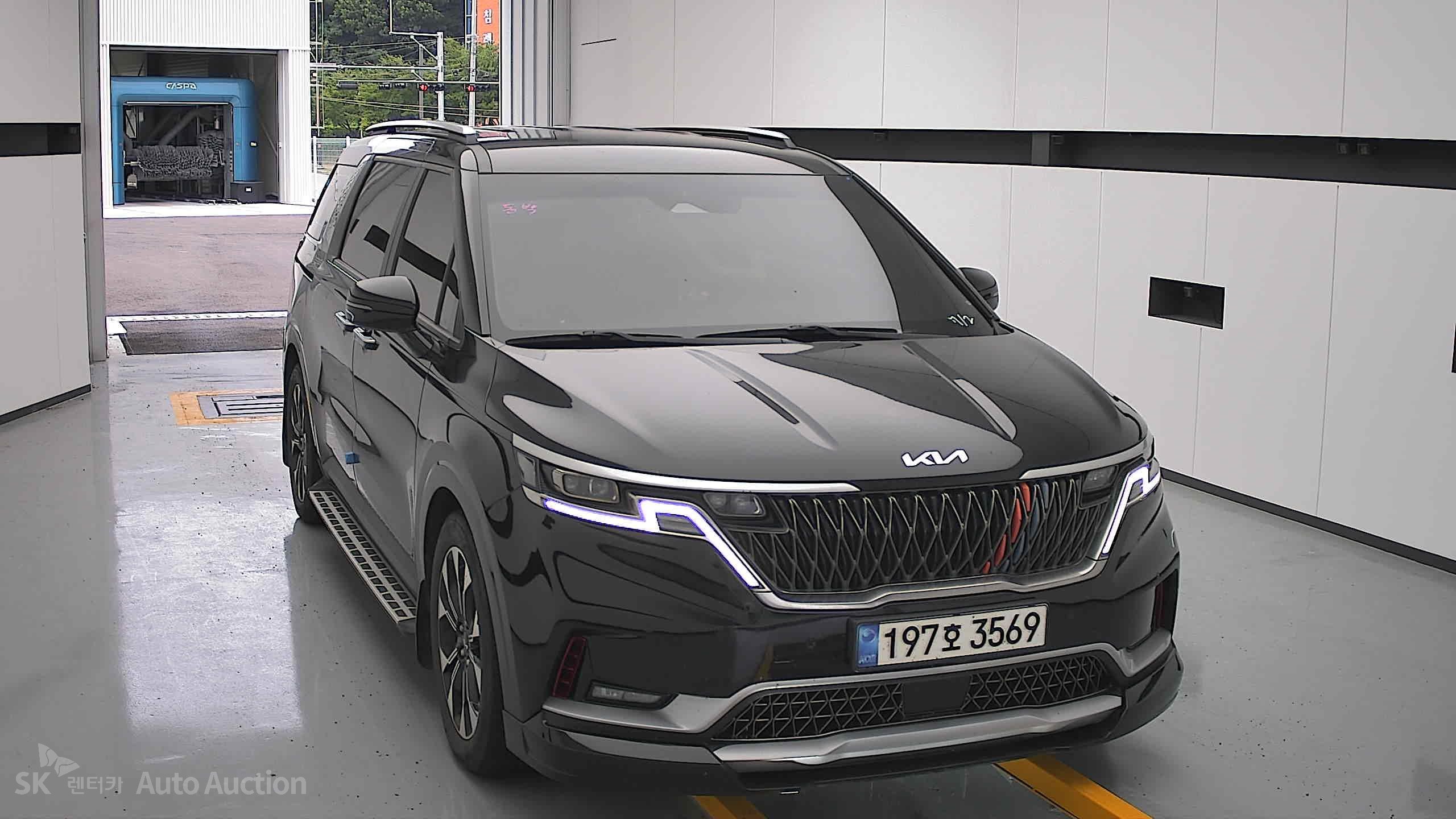 2023 - kia carnival