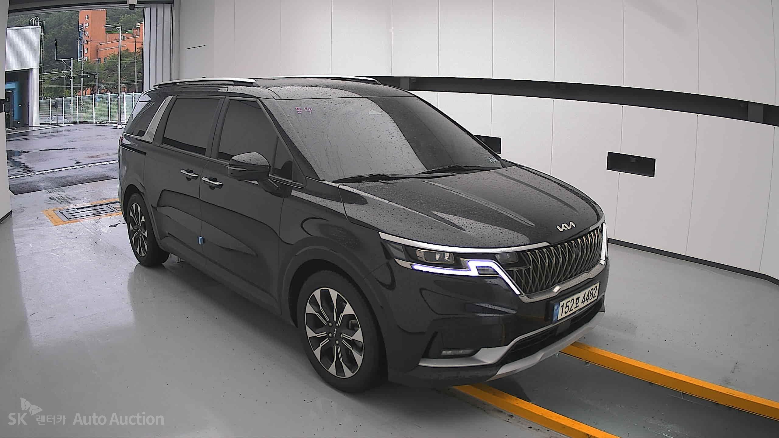 2023 - kia carnival