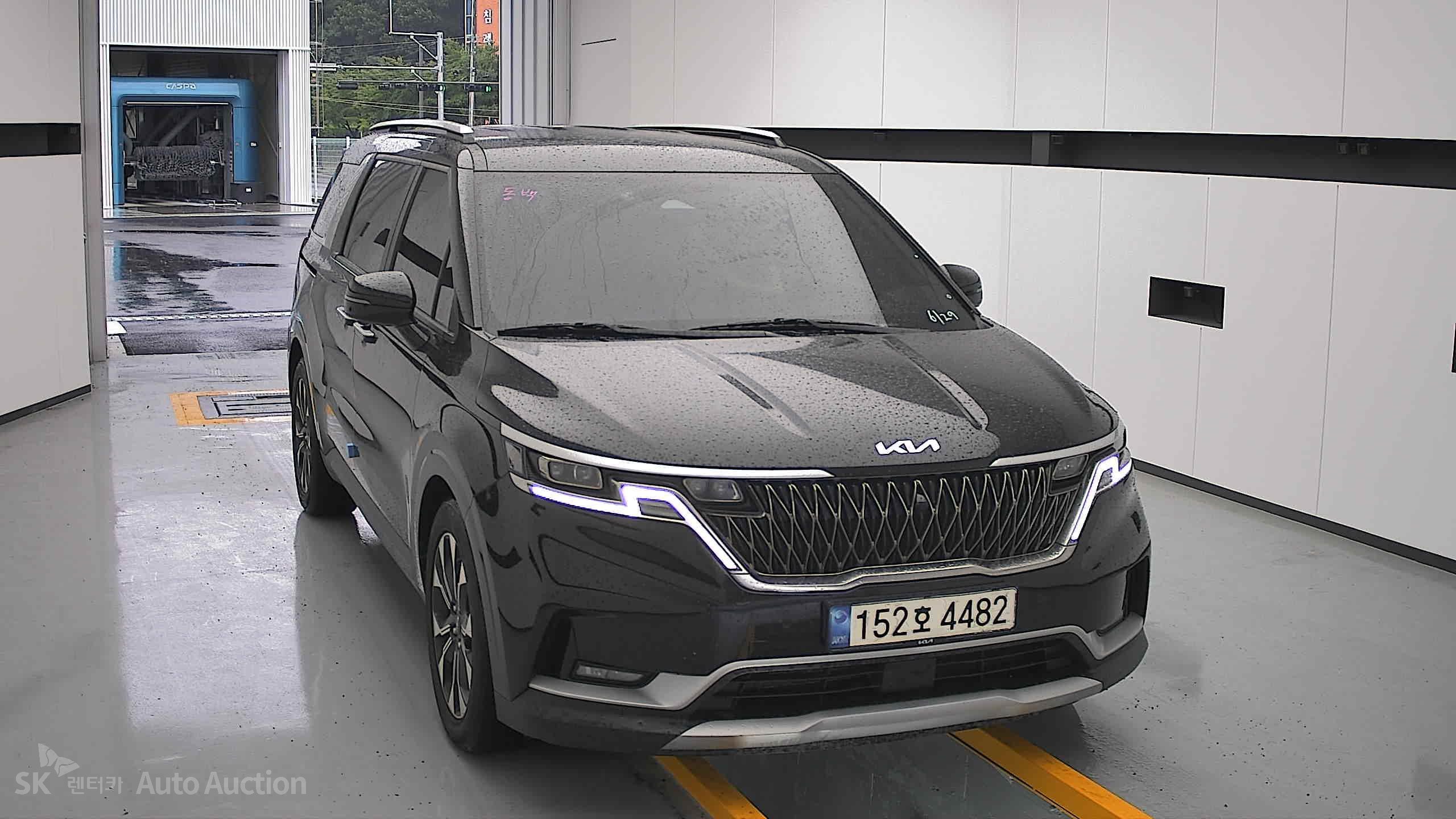 2023 - kia carnival