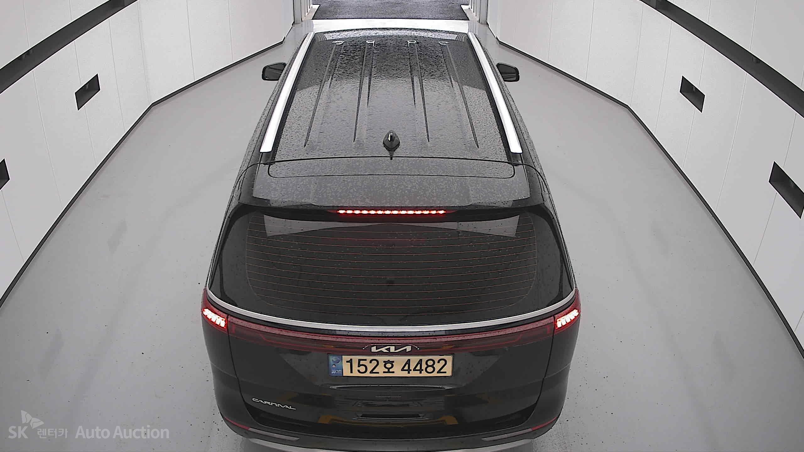 2023 - kia carnival