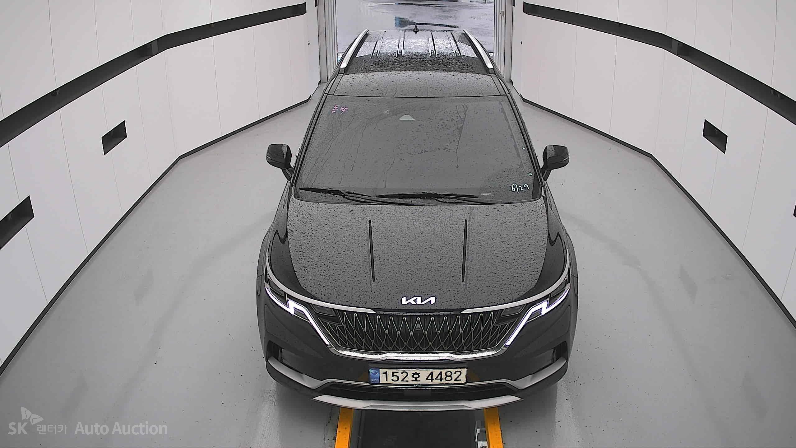 2023 - kia carnival