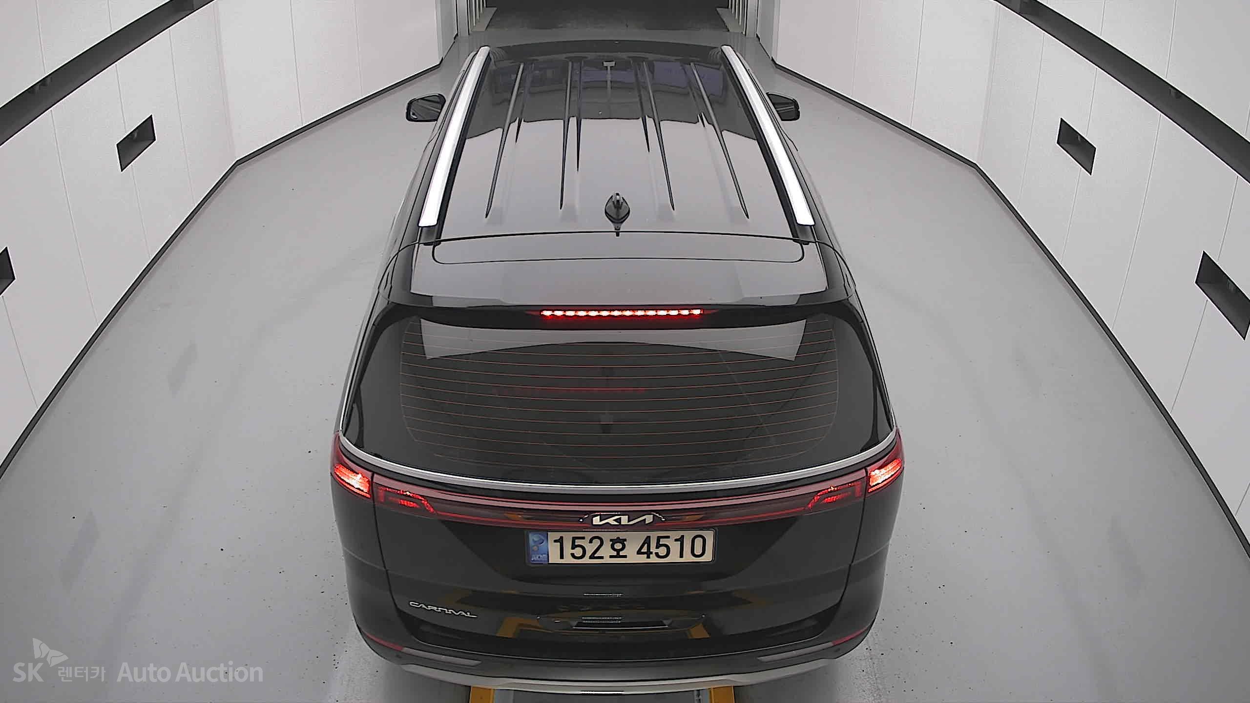 2023 - kia carnival