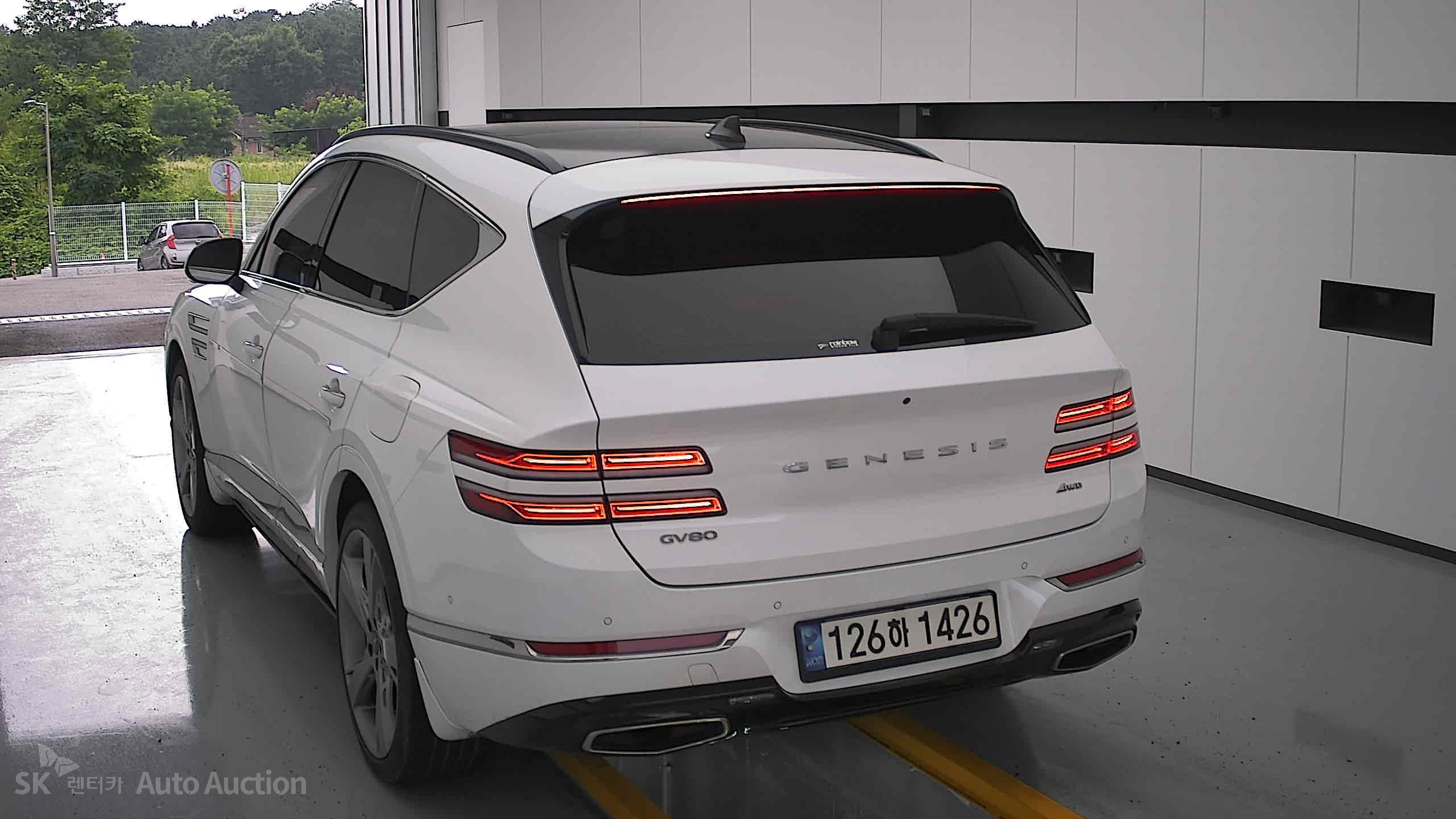 2021 - genesis gv80