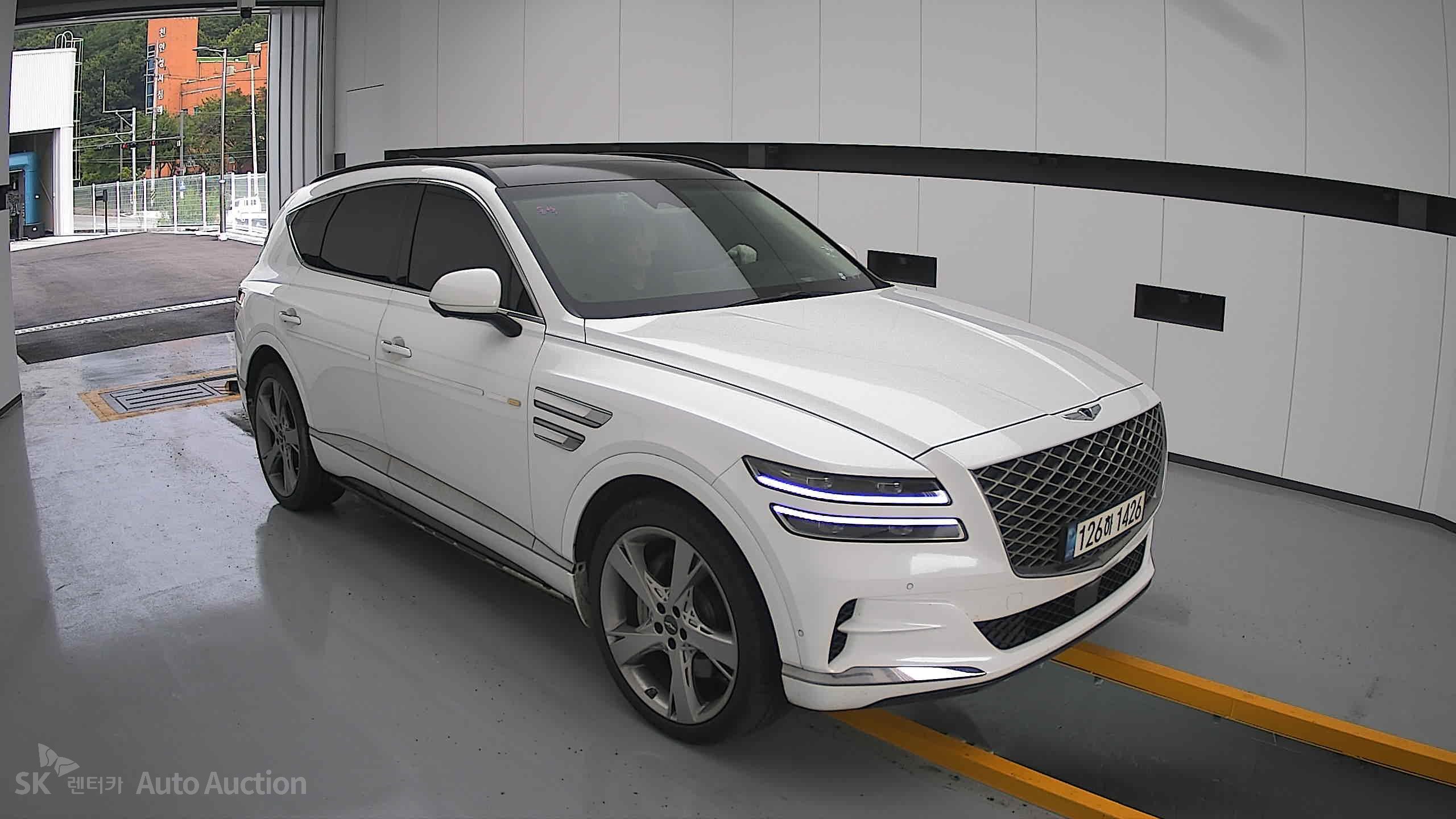 2021 - genesis gv80