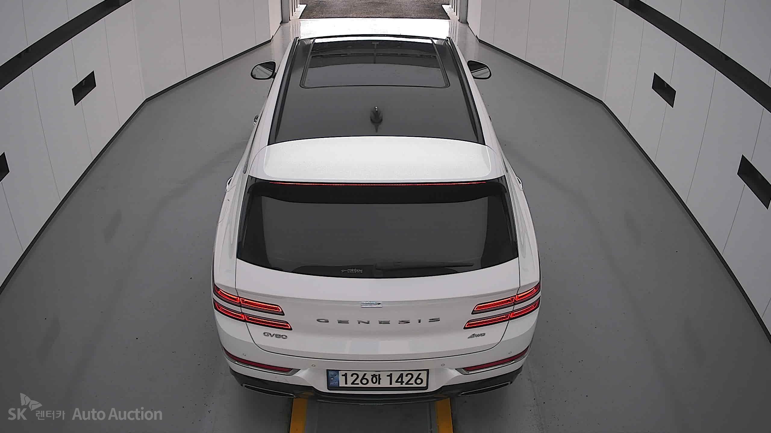 2021 - genesis gv80