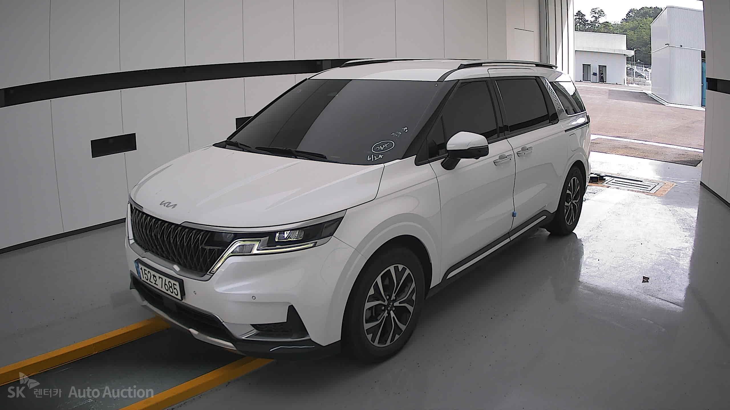 2021 - kia carnival