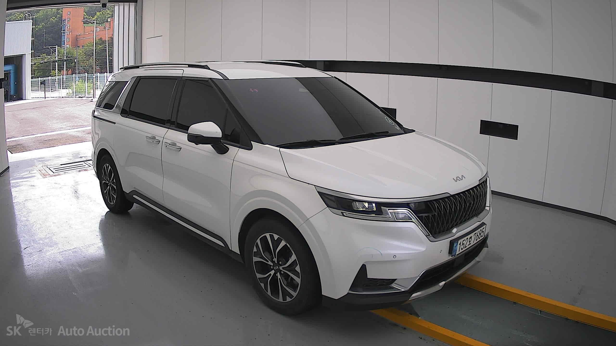 2021 - kia carnival
