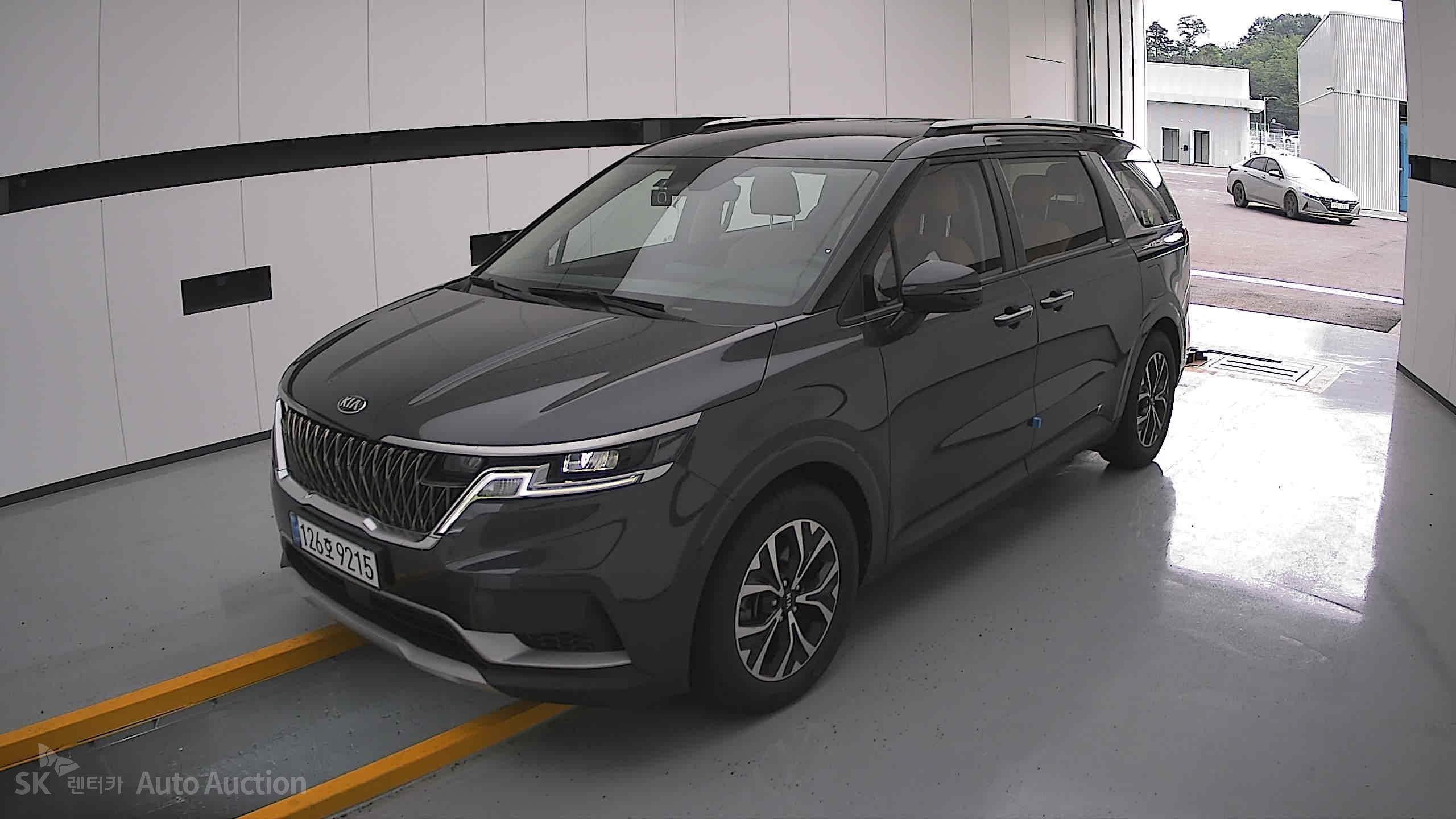2021 - kia carnival