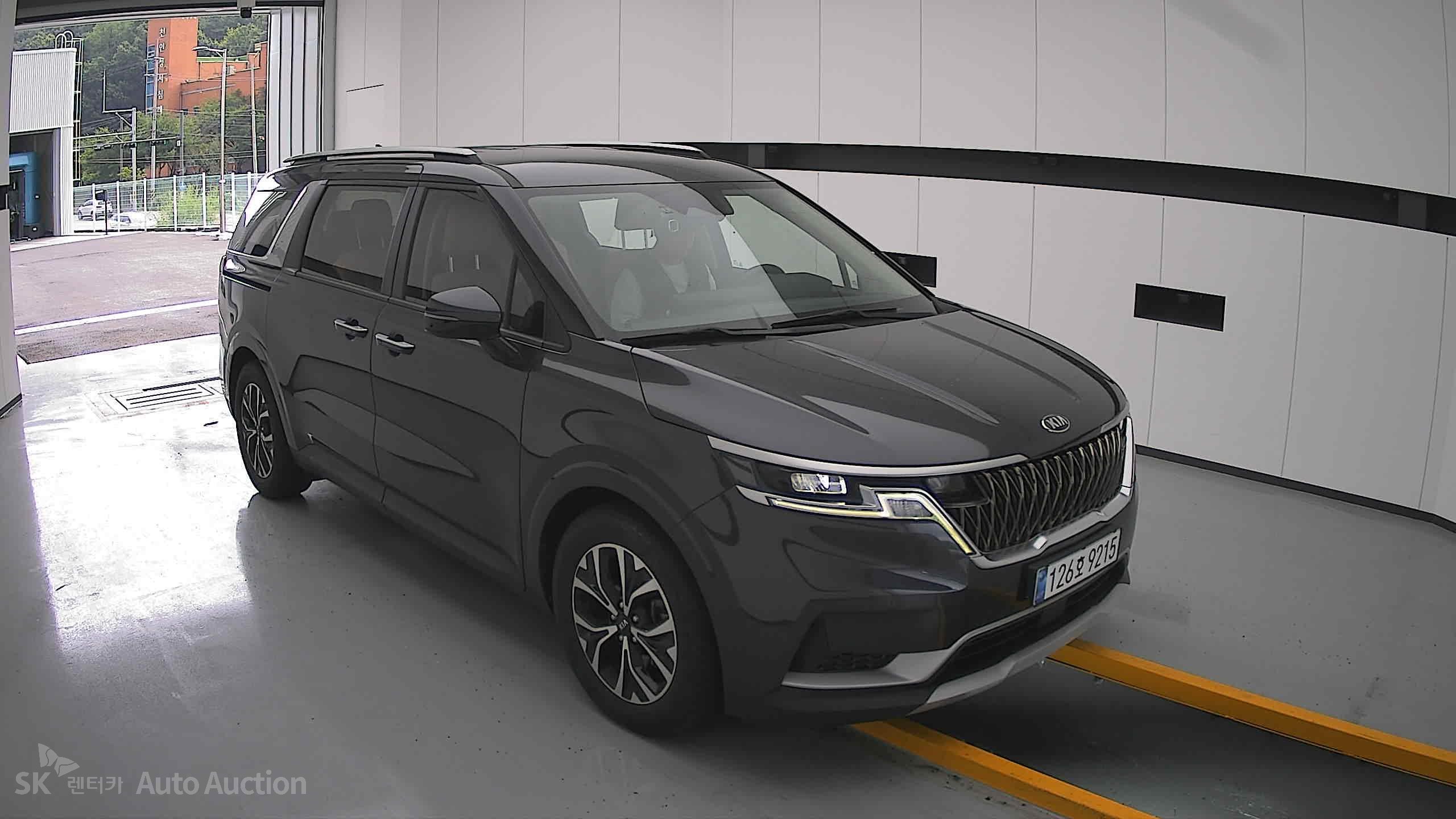 2021 - kia carnival