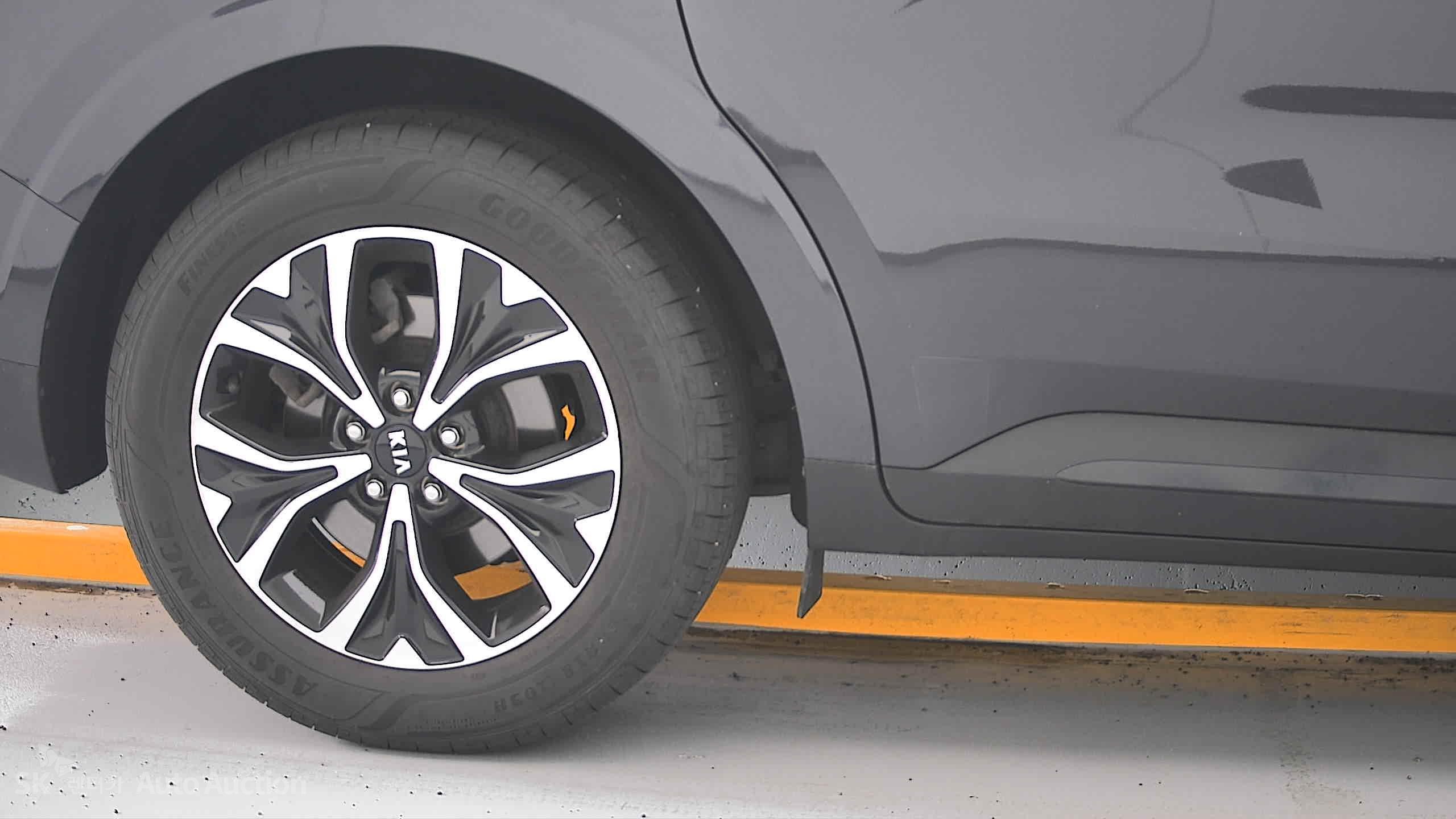 2021 - kia carnival