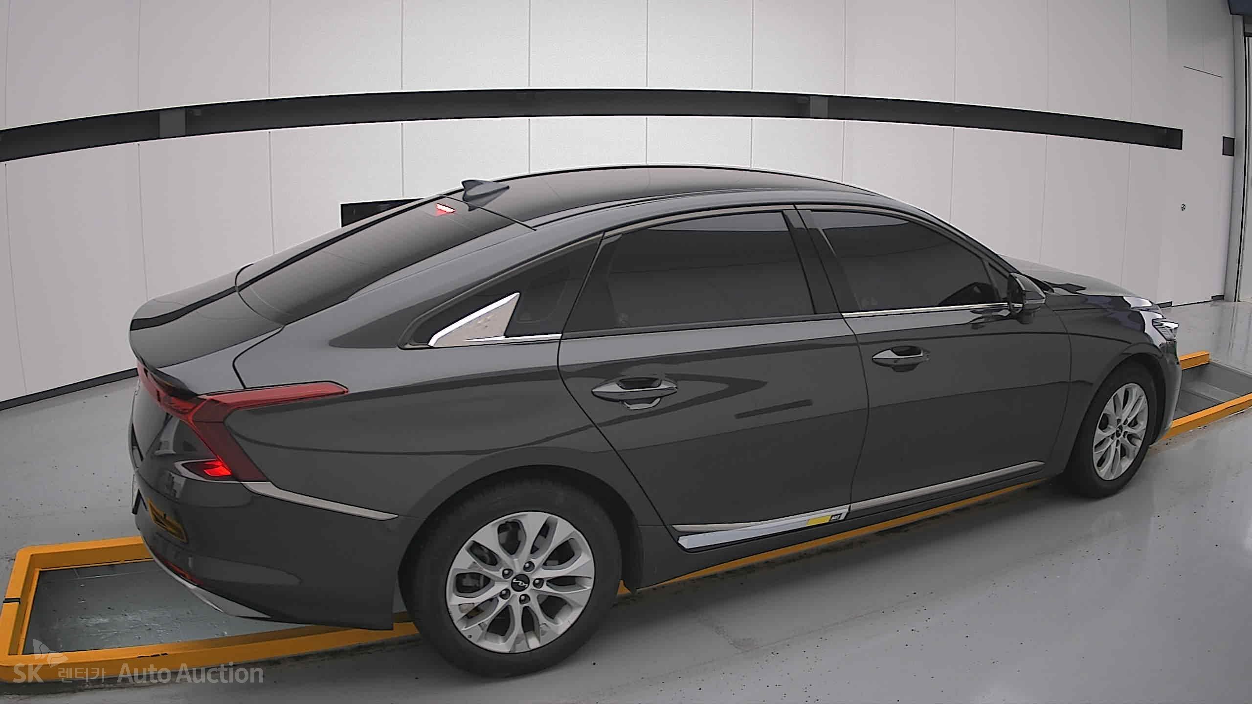 2023 - kia k8