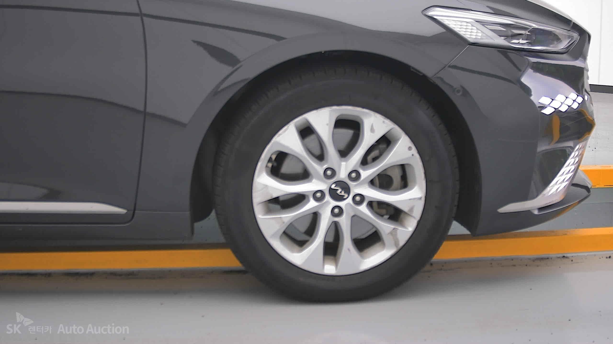 2023 - kia k8