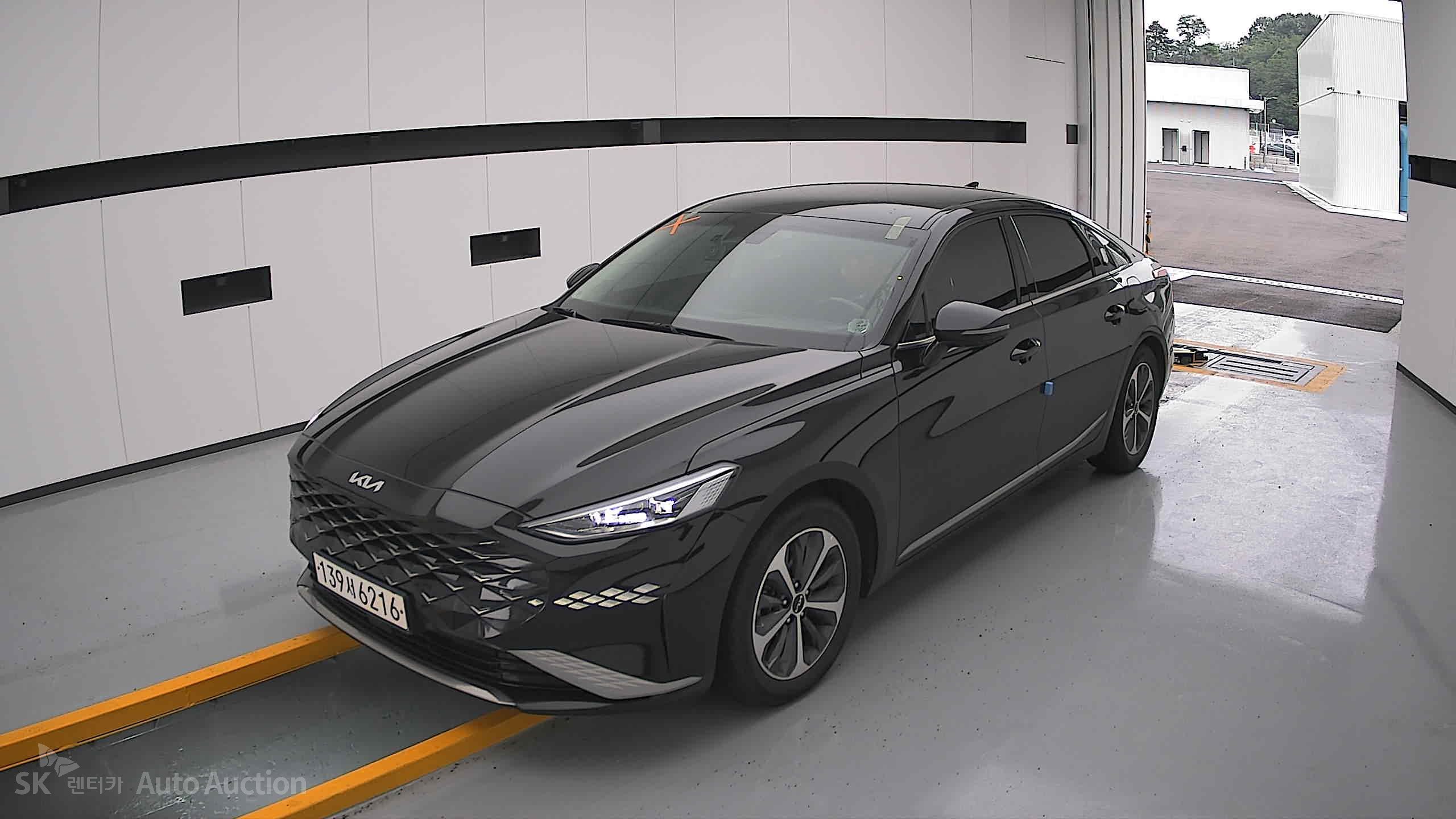 2023 - kia k8