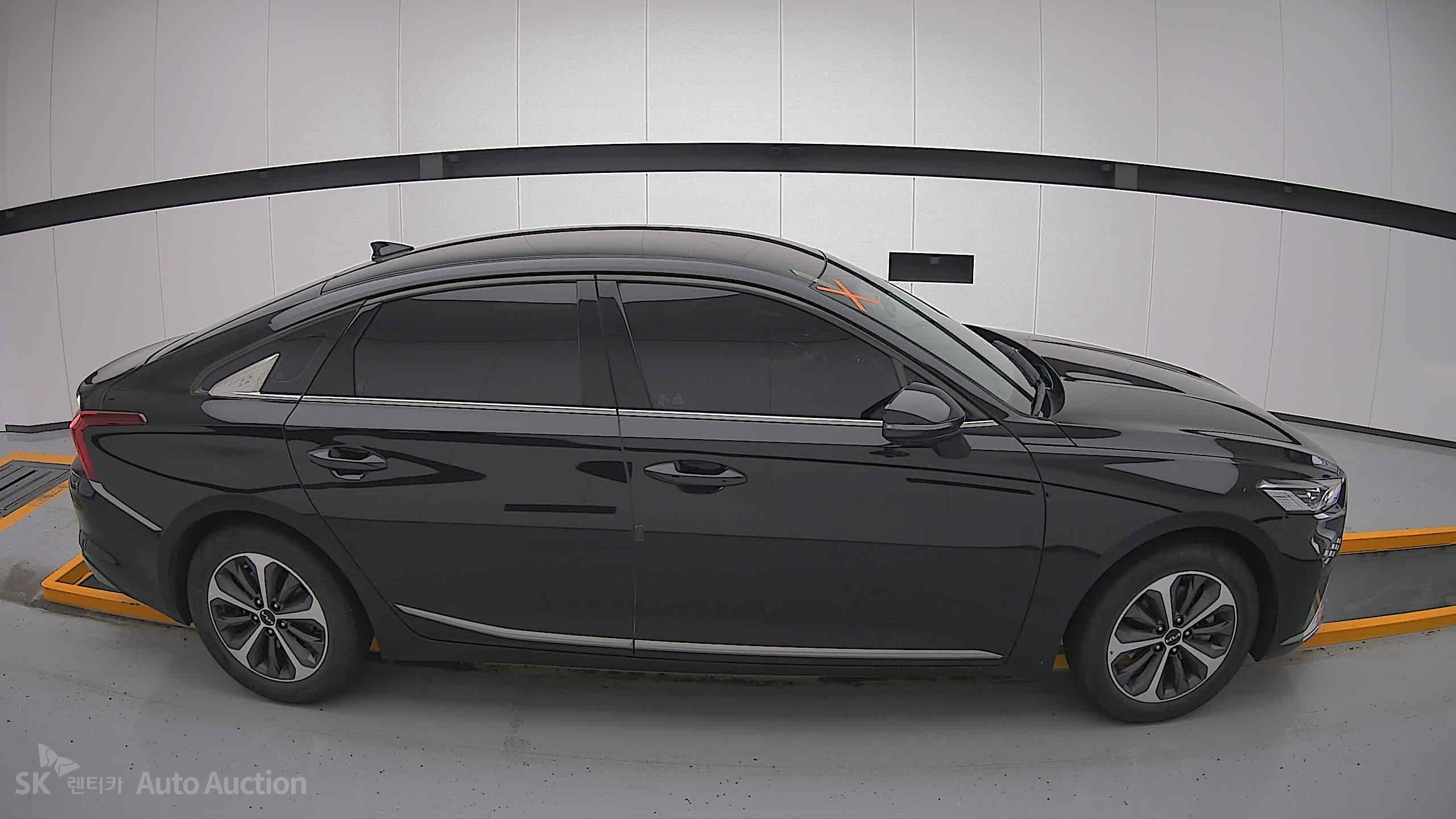 2023 - kia k8