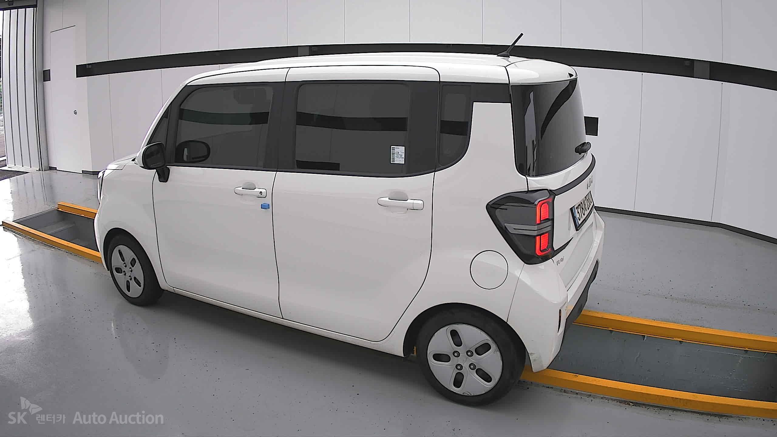 2023 - kia ray