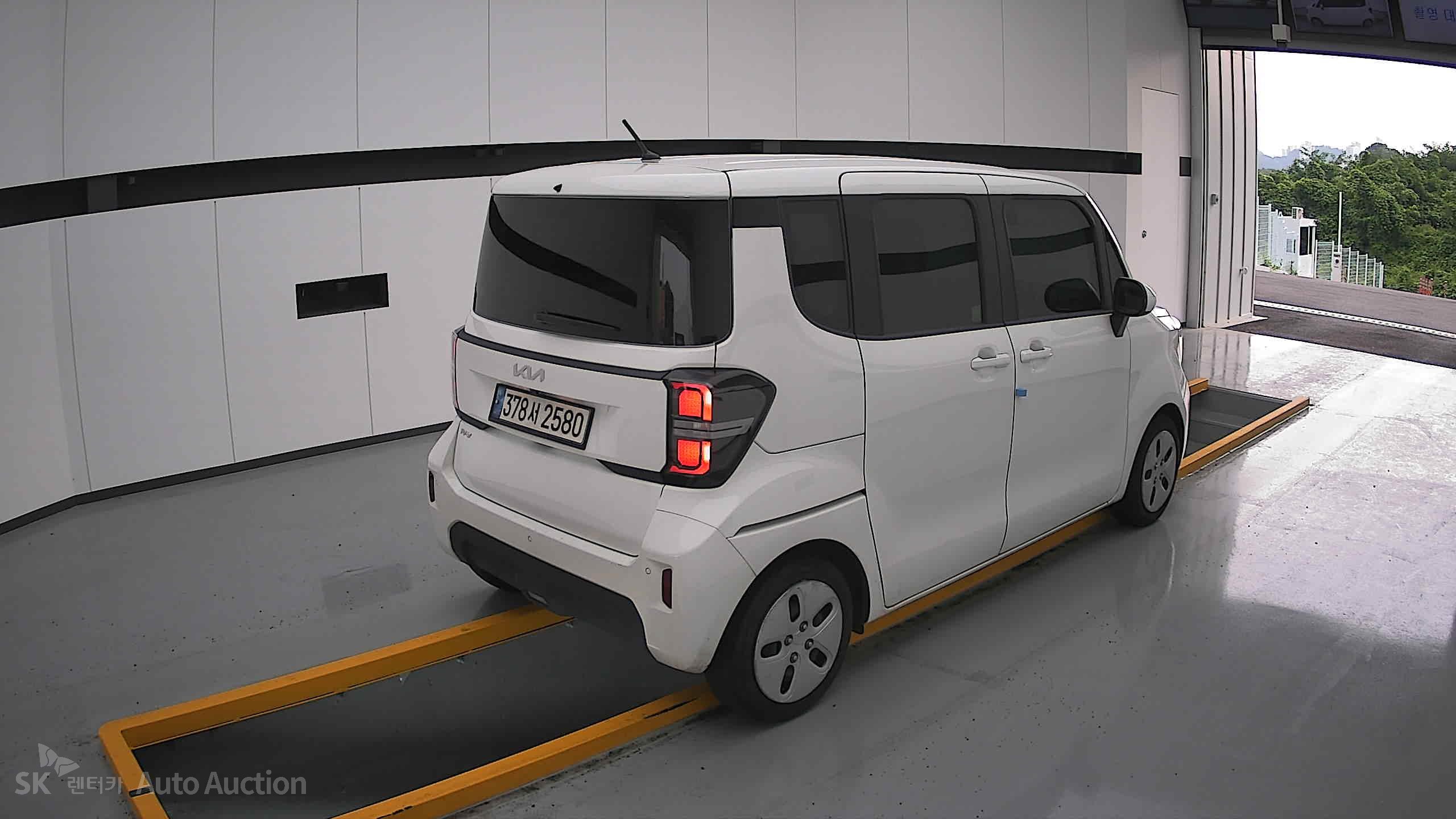 2023 - kia ray