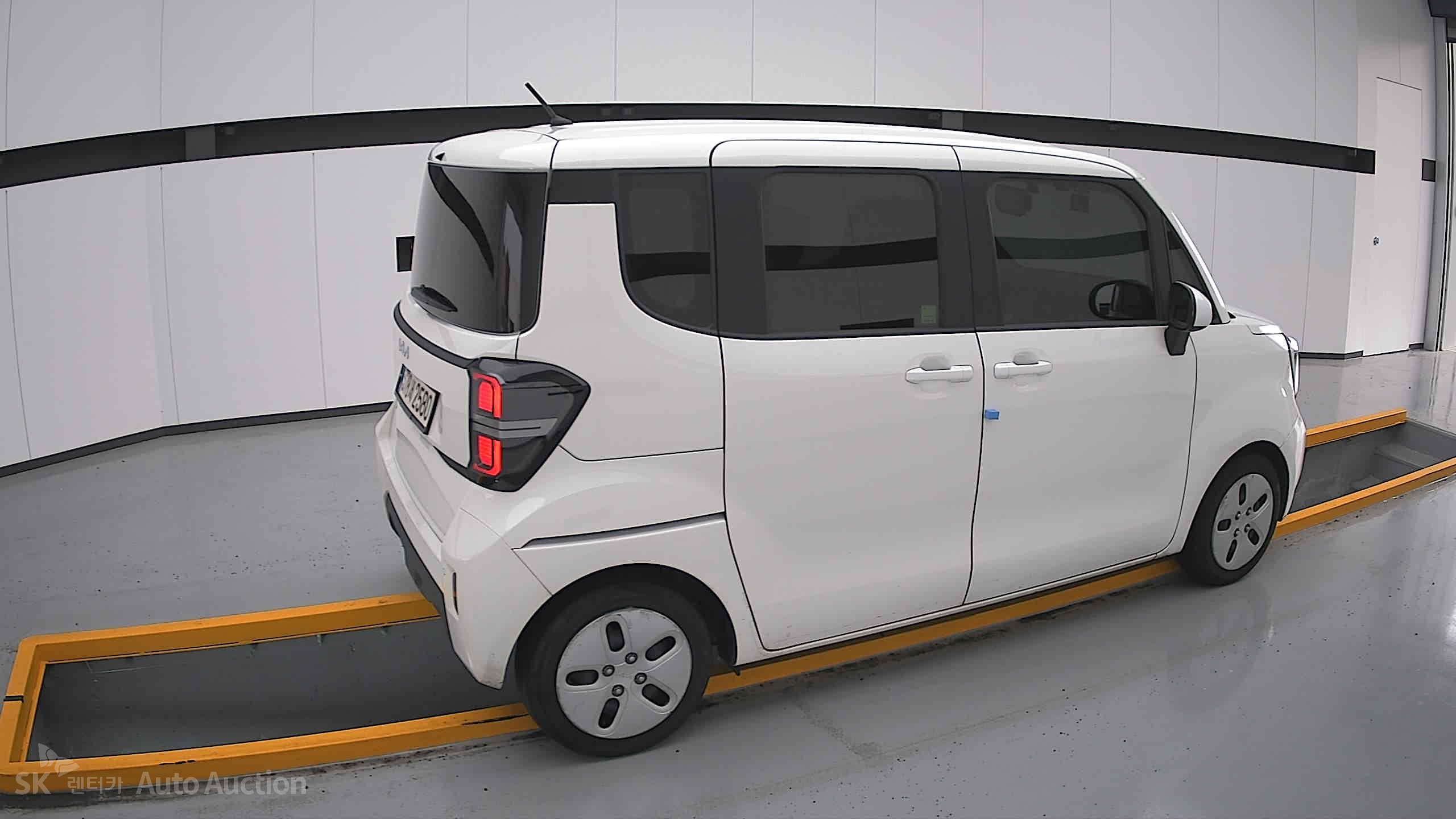 2023 - kia ray