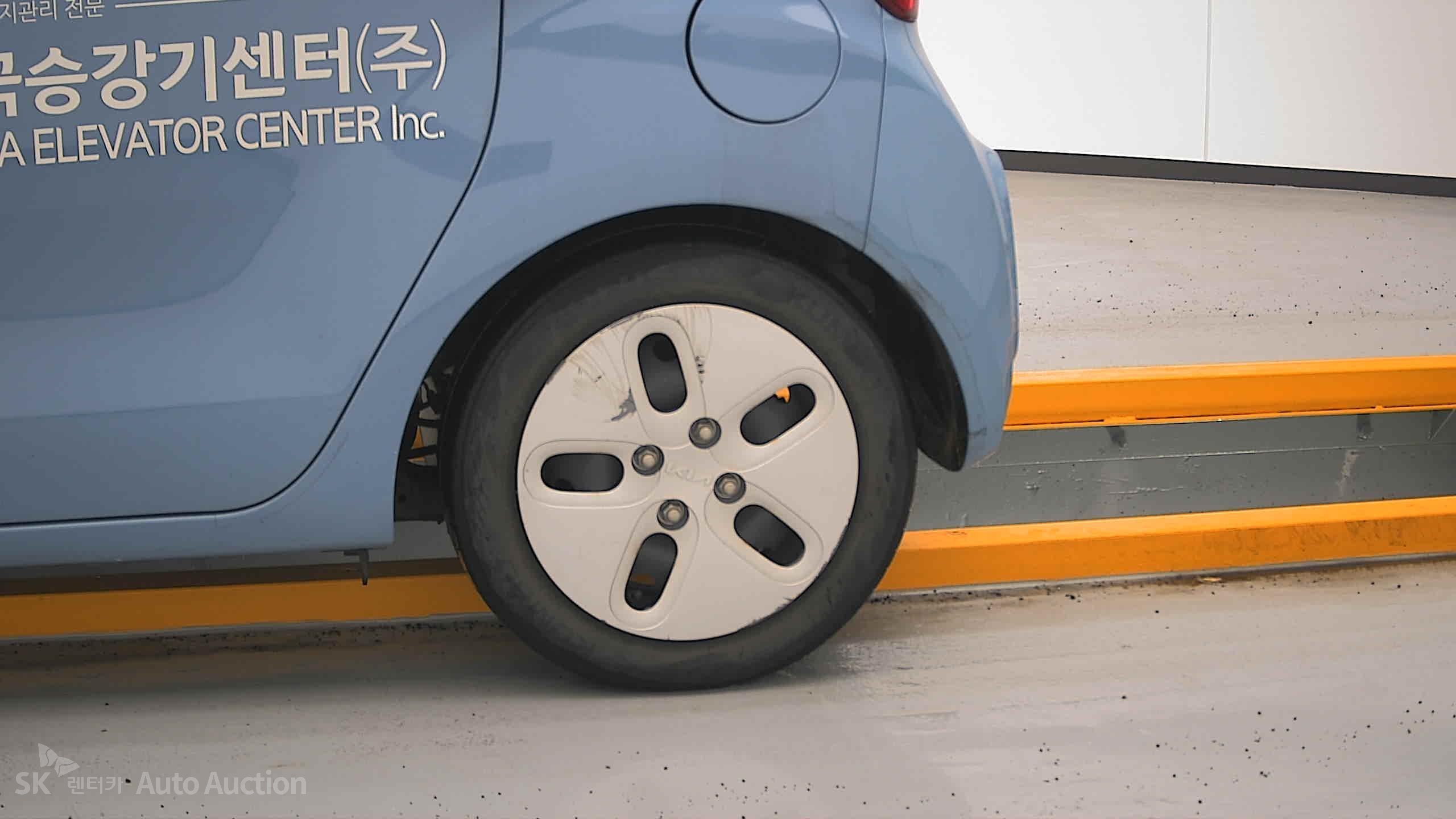 2022 - kia ray