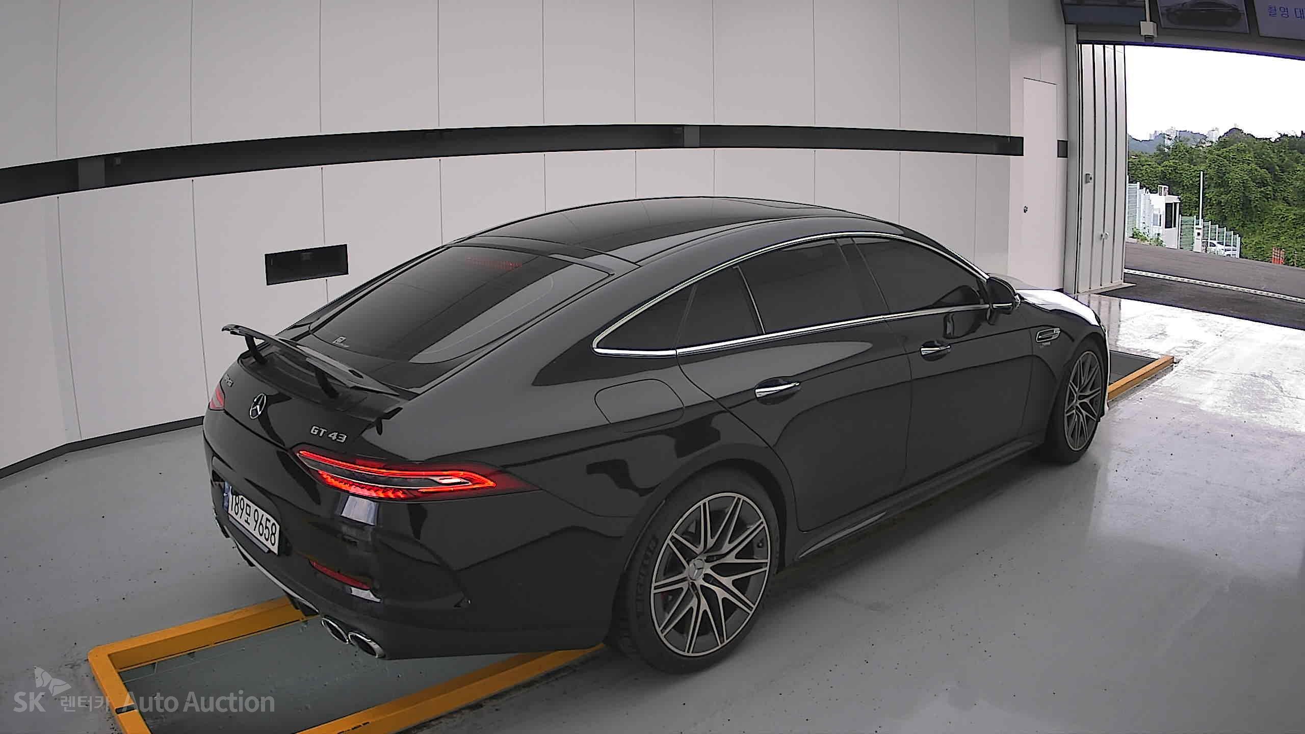 2023 - mercedes-benz amg gt 43