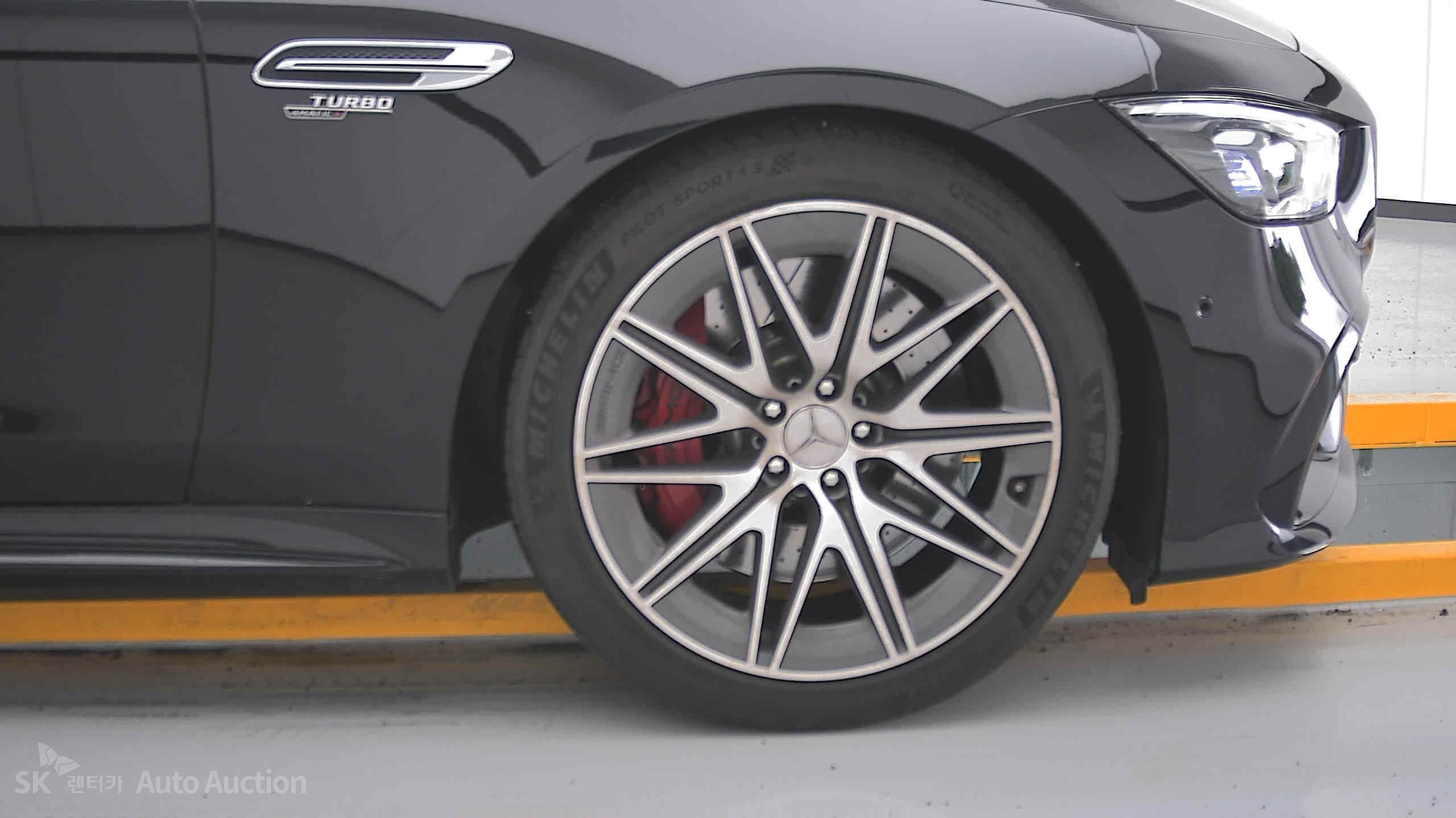 2023 - mercedes-benz amg gt 43