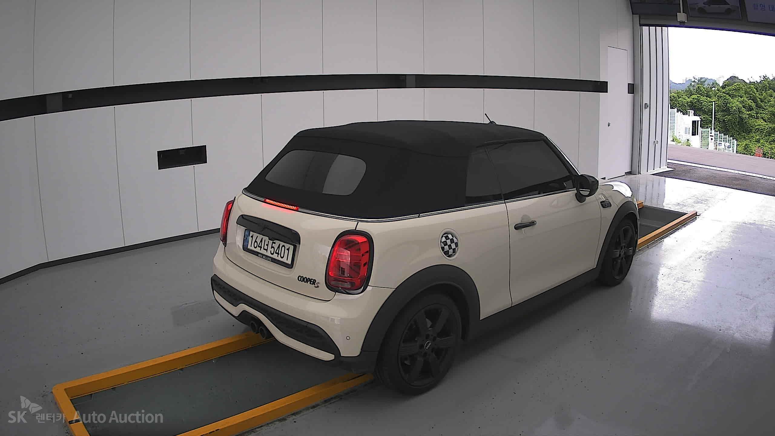 Mini Cooper 2022 — صورة 17