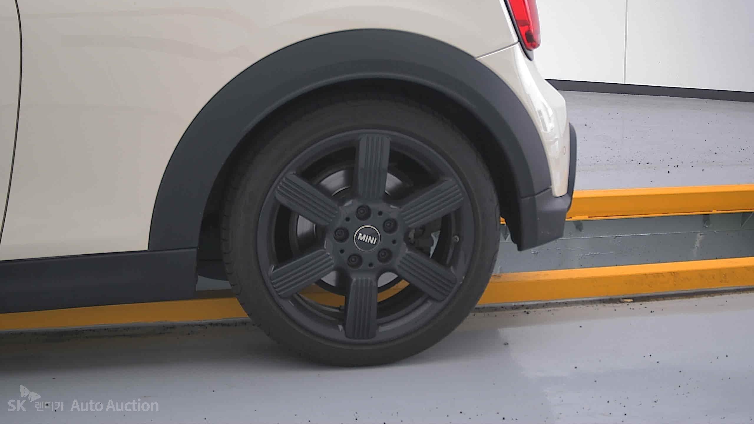 Mini Cooper 2022 — صورة 26