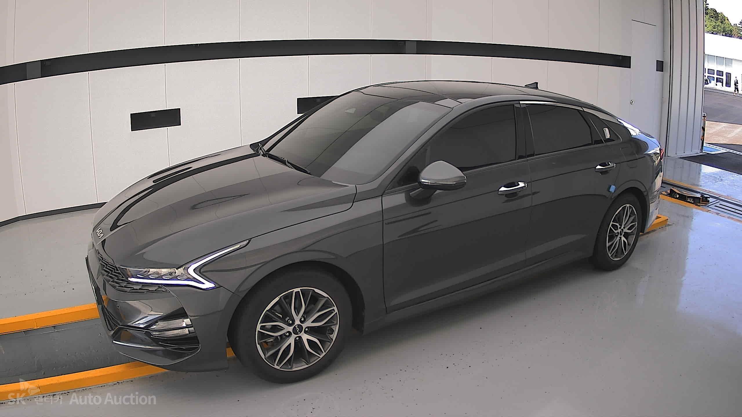 2023 - kia k5