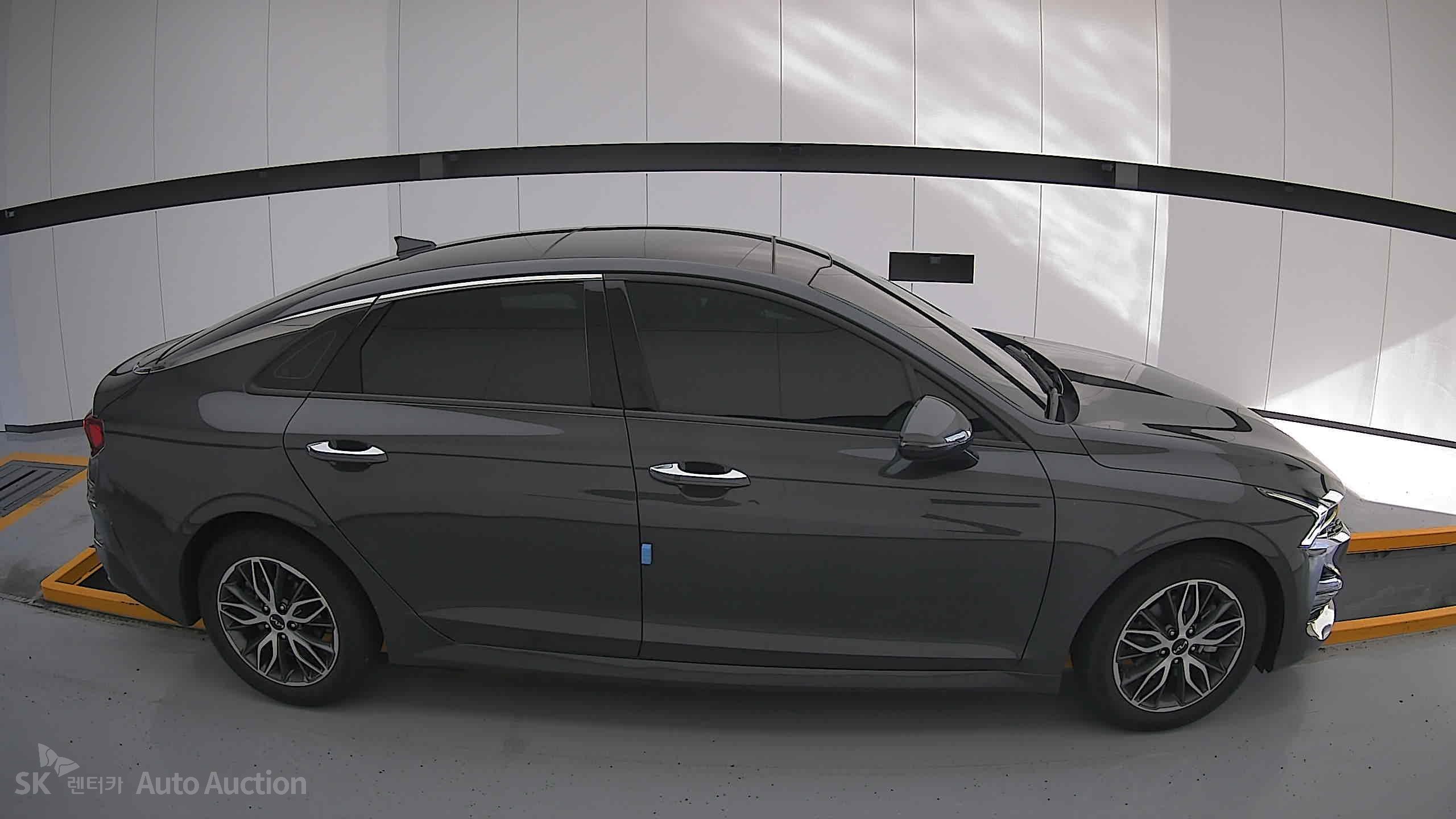 2023 - kia k5