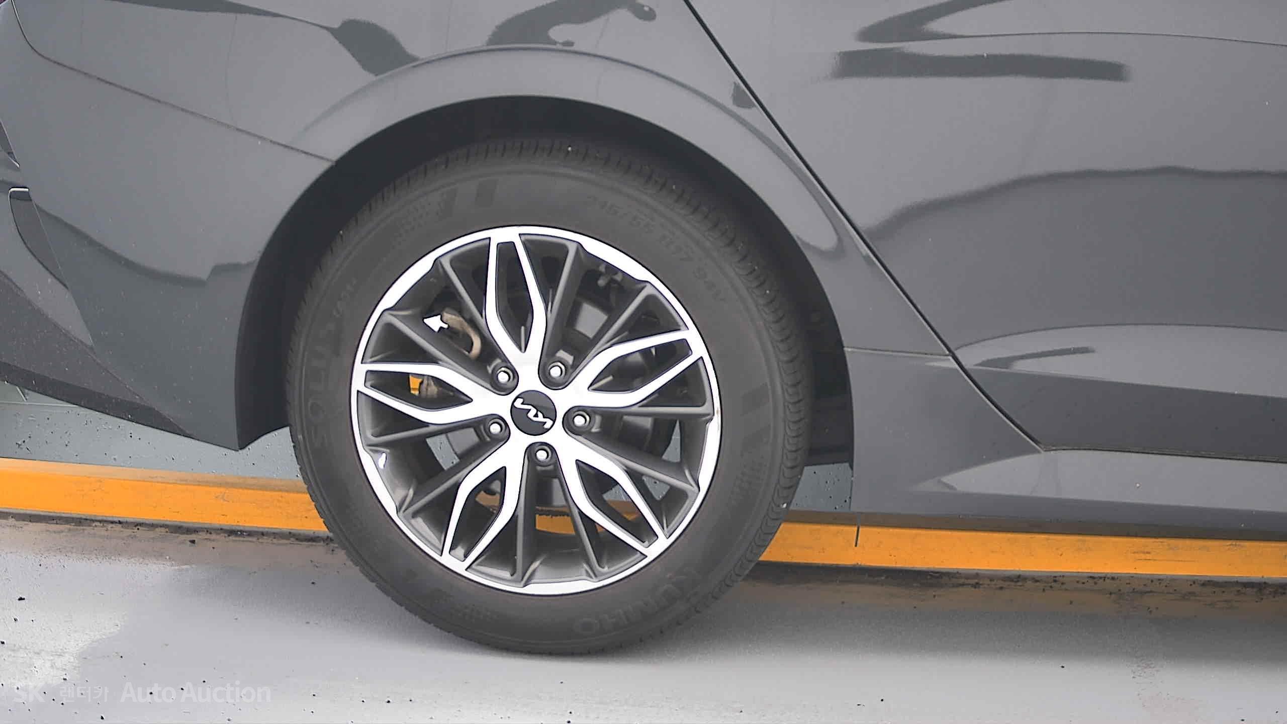 2023 - kia k5