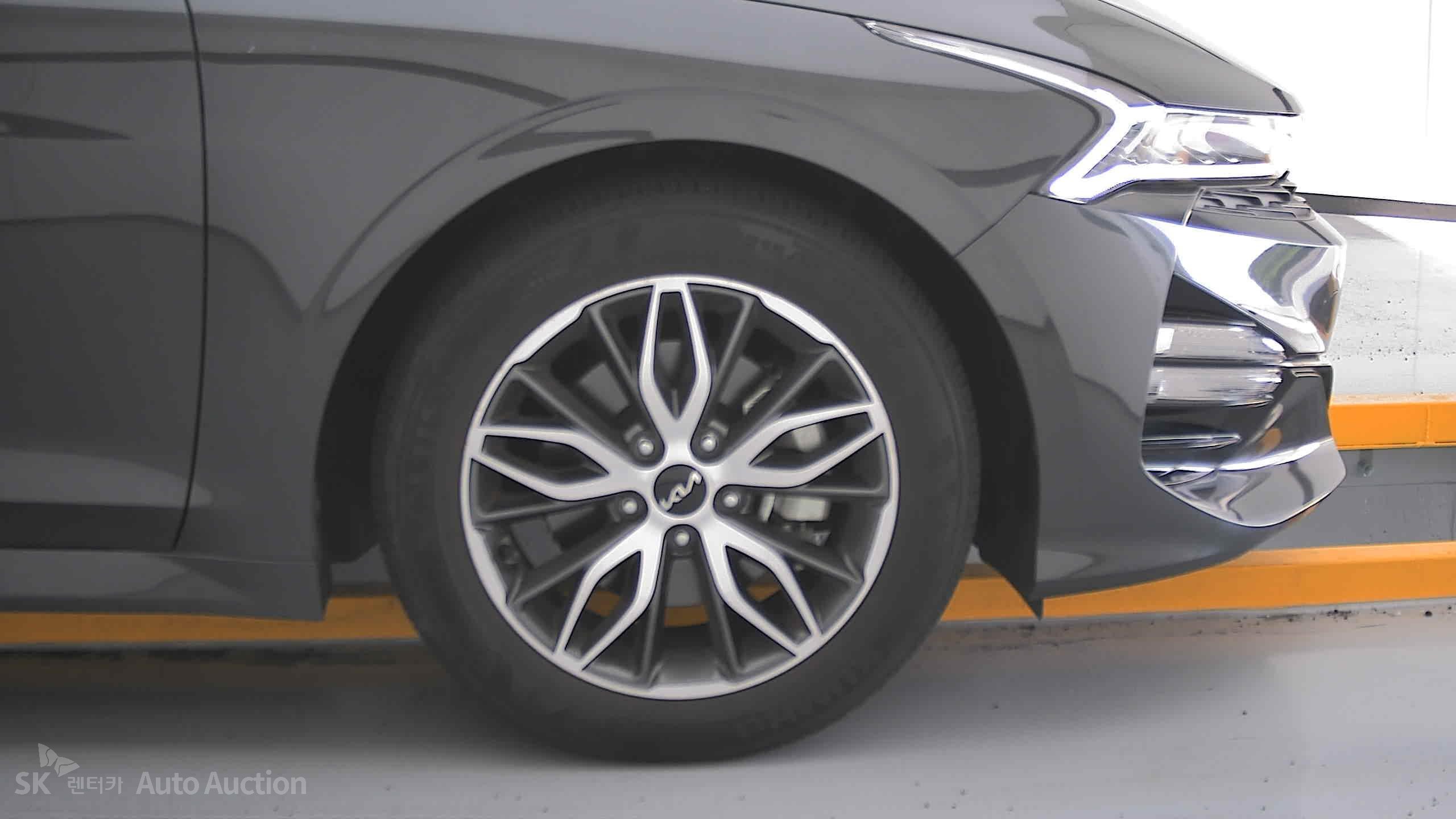 2023 - kia k5