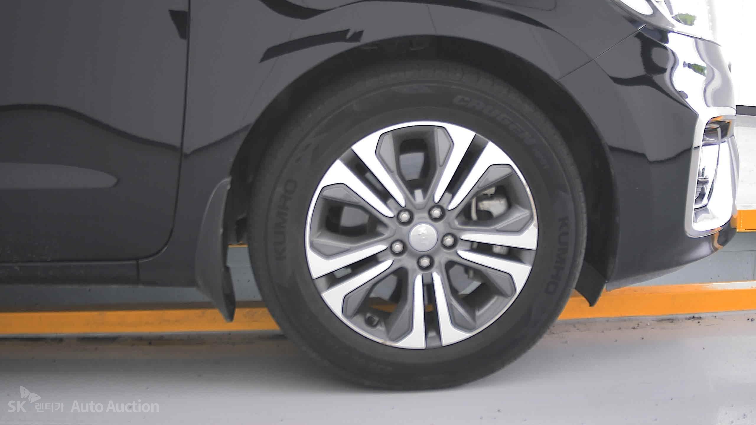 2019 - kia carnival