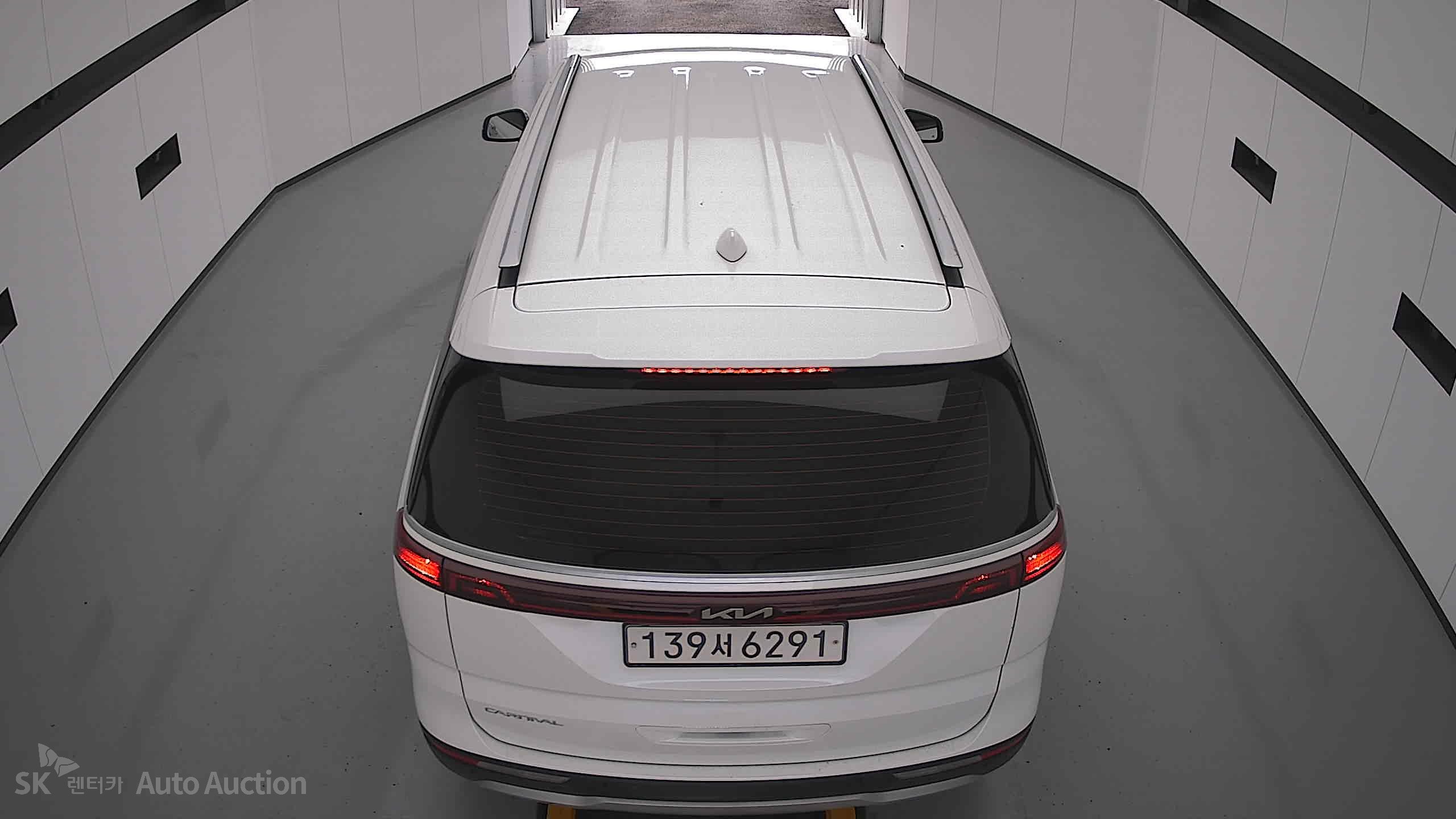 2023 - kia carnival