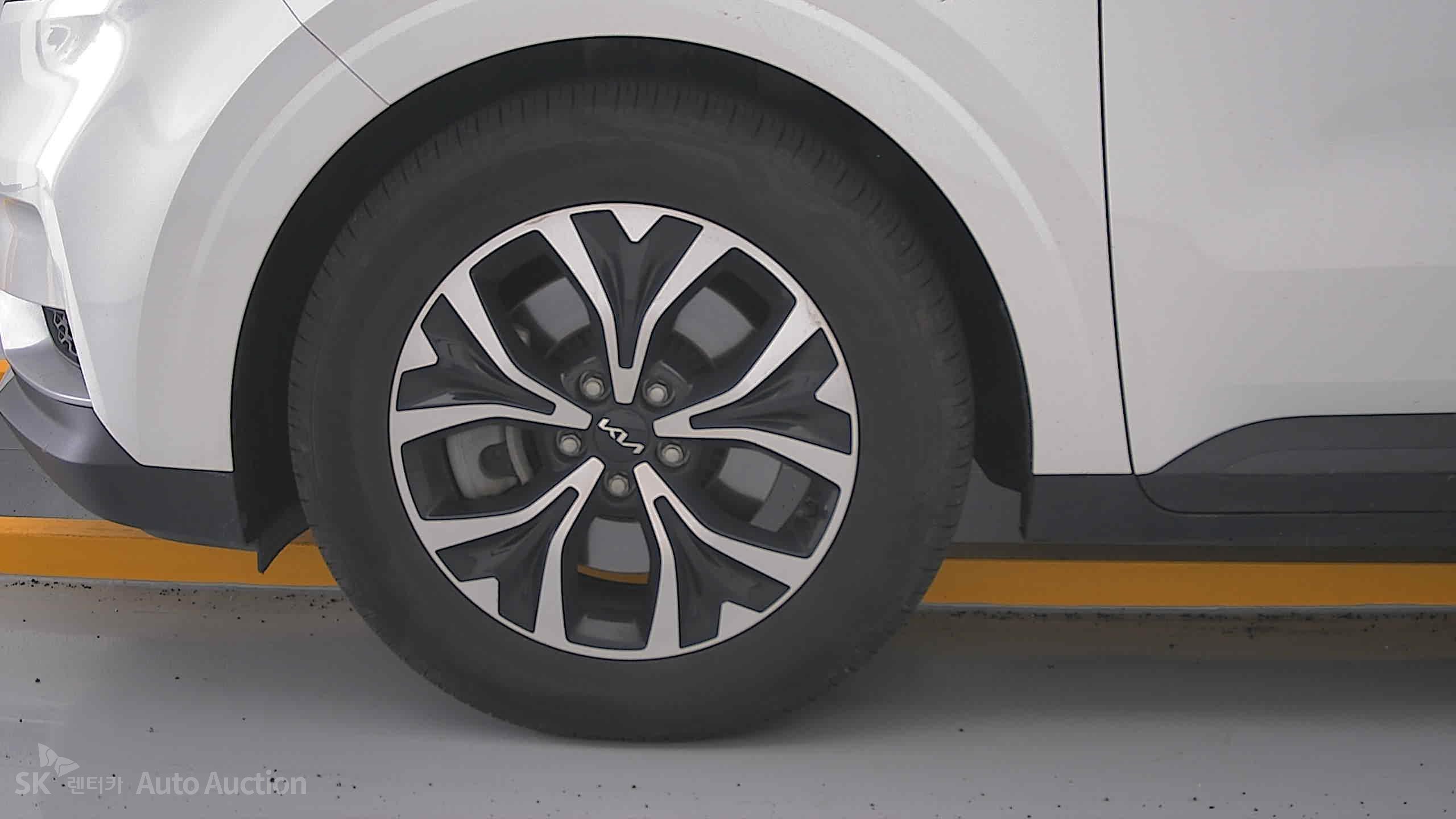 2023 - kia carnival
