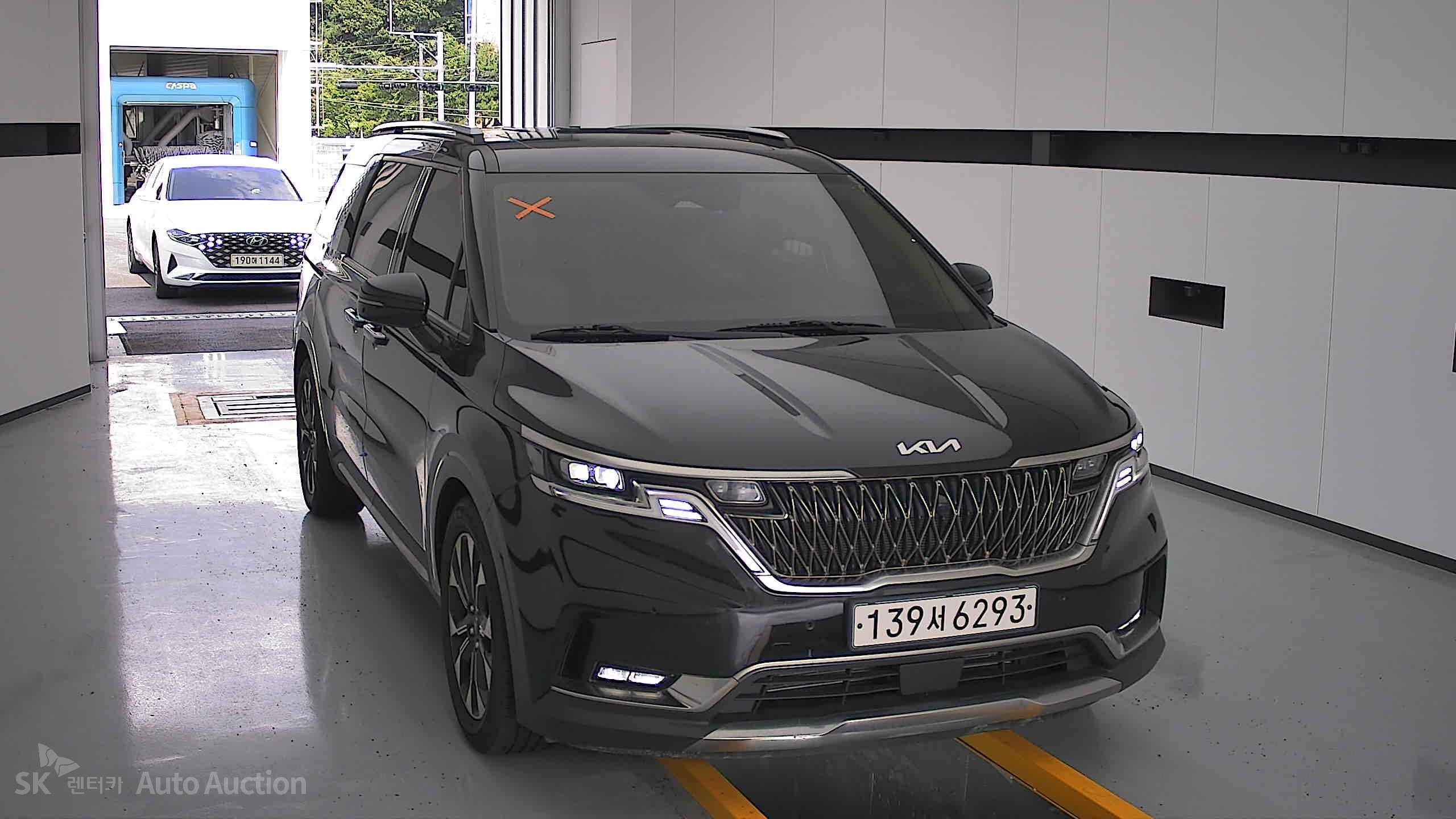 2023 - kia carnival