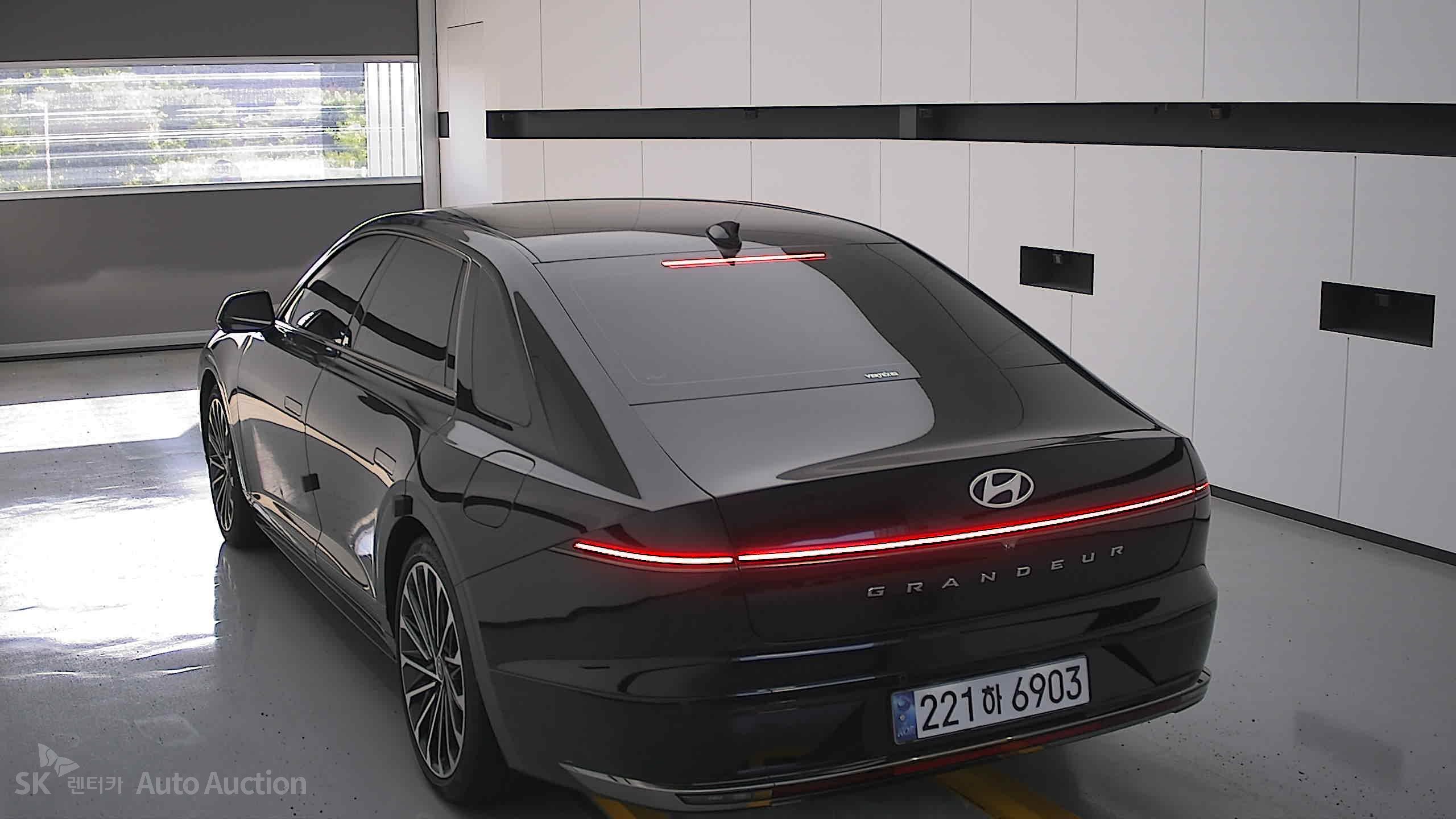 هيونداي All-New Grandeur 2024 — صورة 15