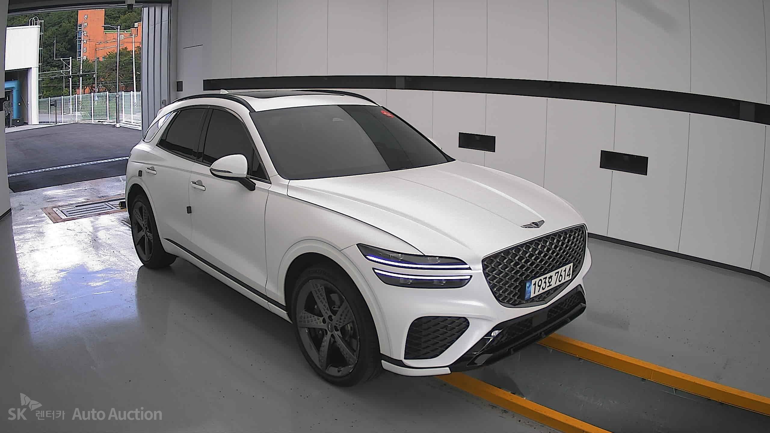 2023 - genesis gv70