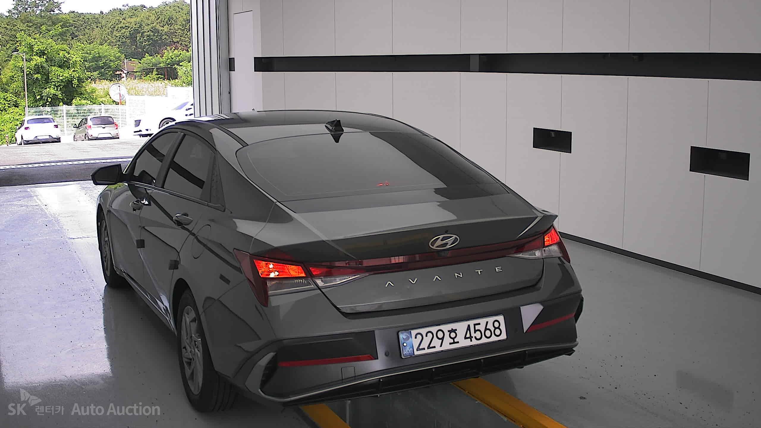 2025 - hyundai avante