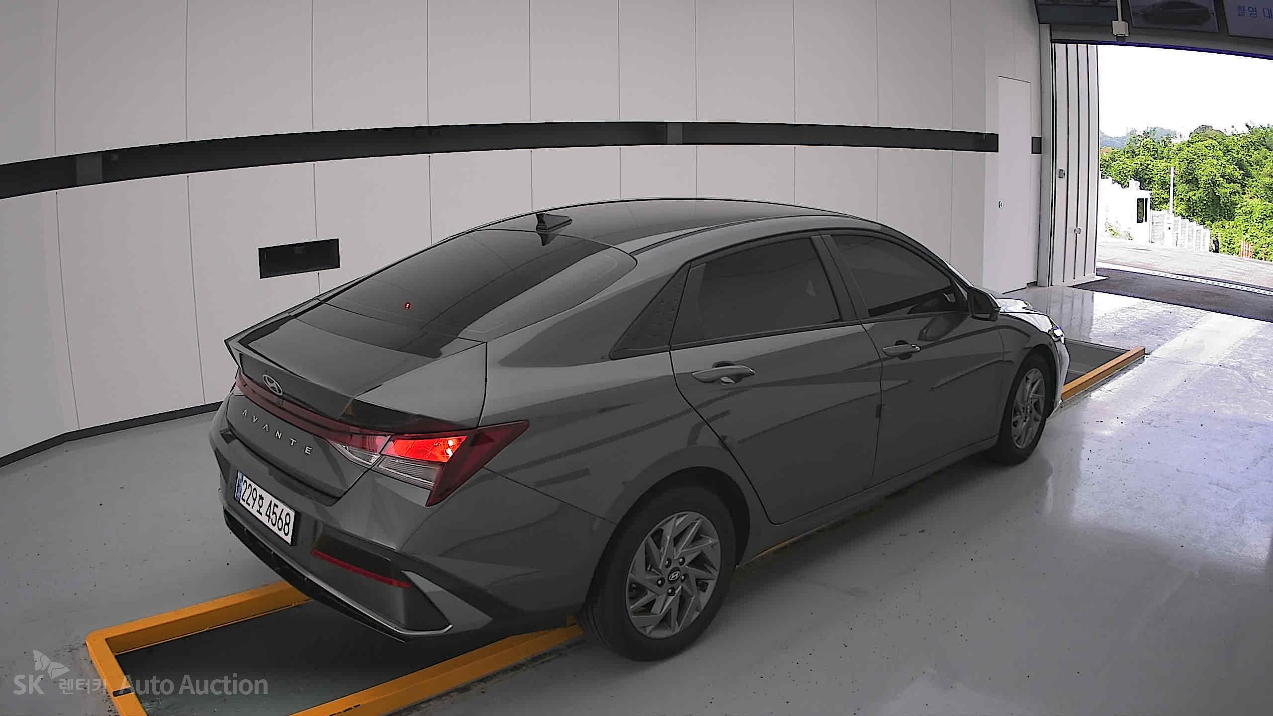 2025 - hyundai avante