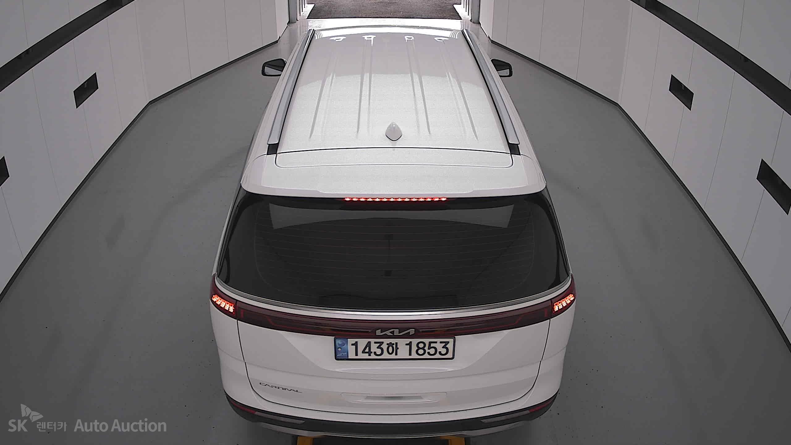 2023 - kia carnival