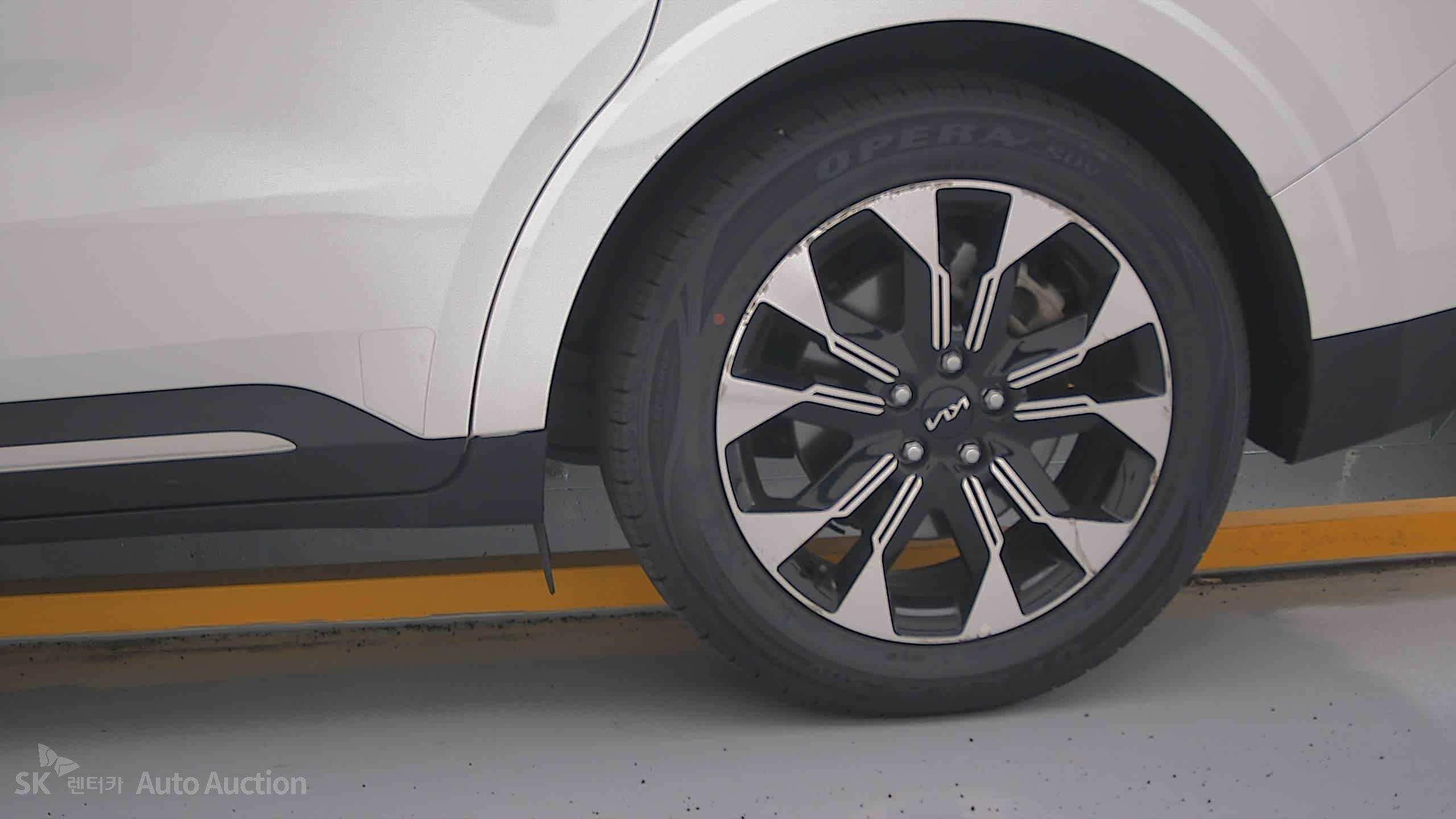 2023 - kia carnival