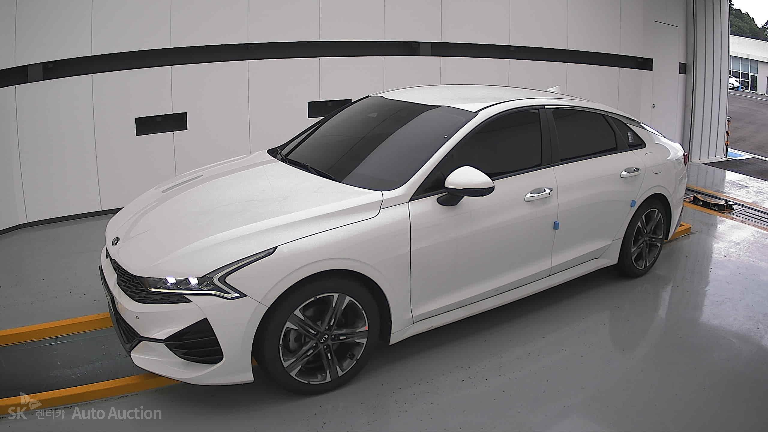 2021 - kia k5
